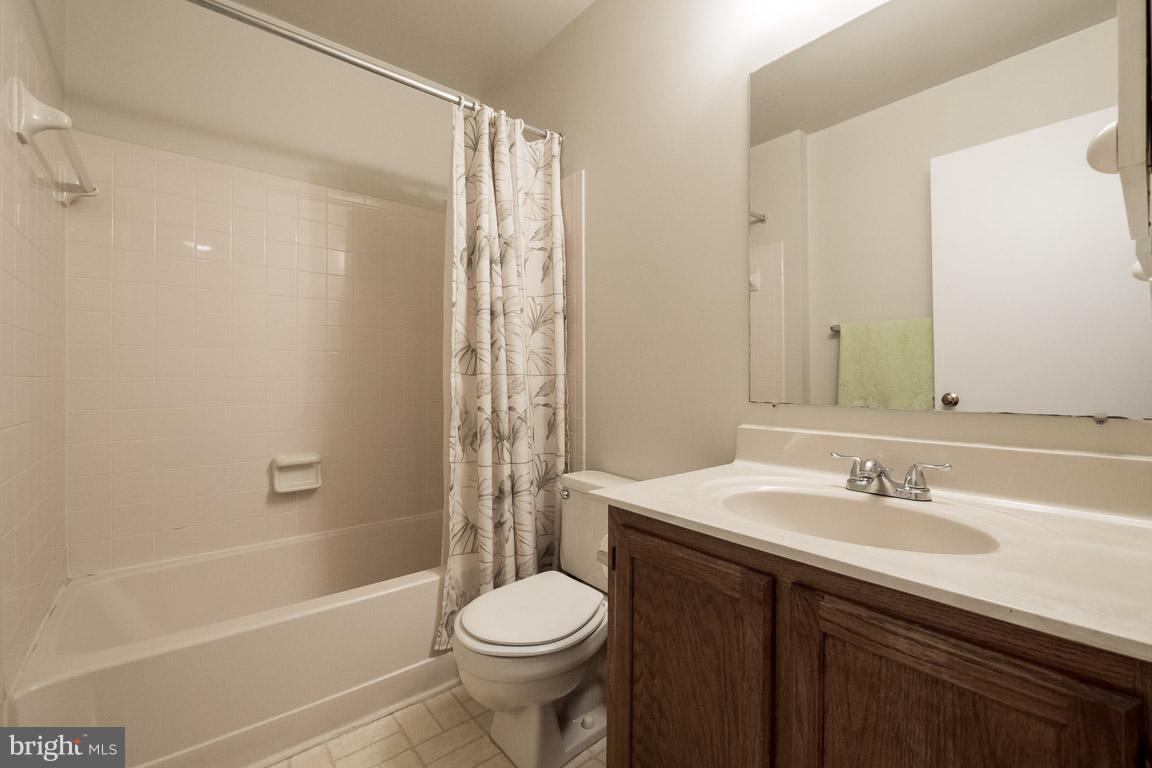 CROFTON COMMONS - Residential