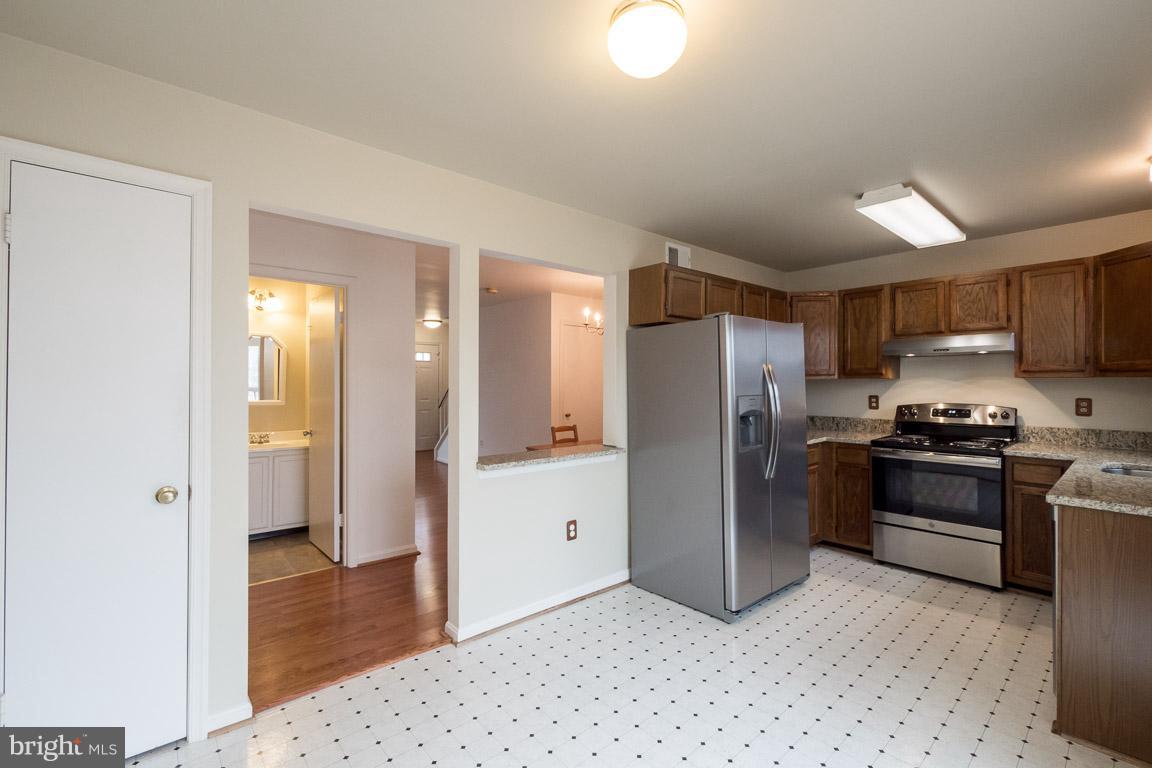 CROFTON COMMONS - Residential