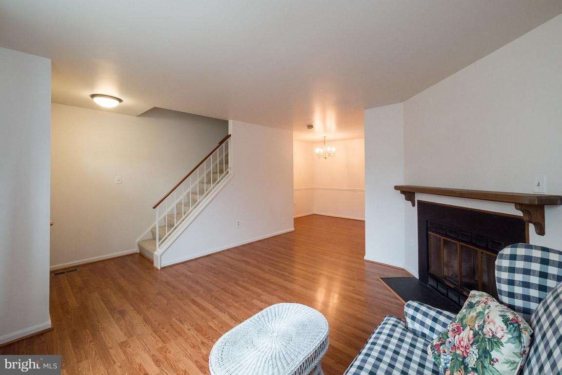 CROFTON COMMONS - Residential