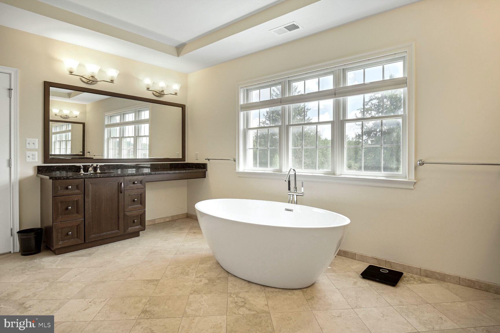 TROTTERS GLEN - Residential