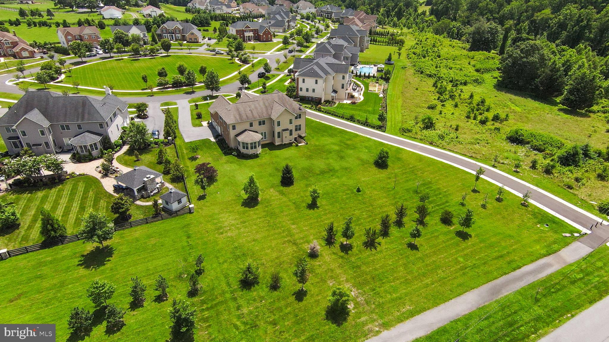 TROTTERS GLEN - Residential