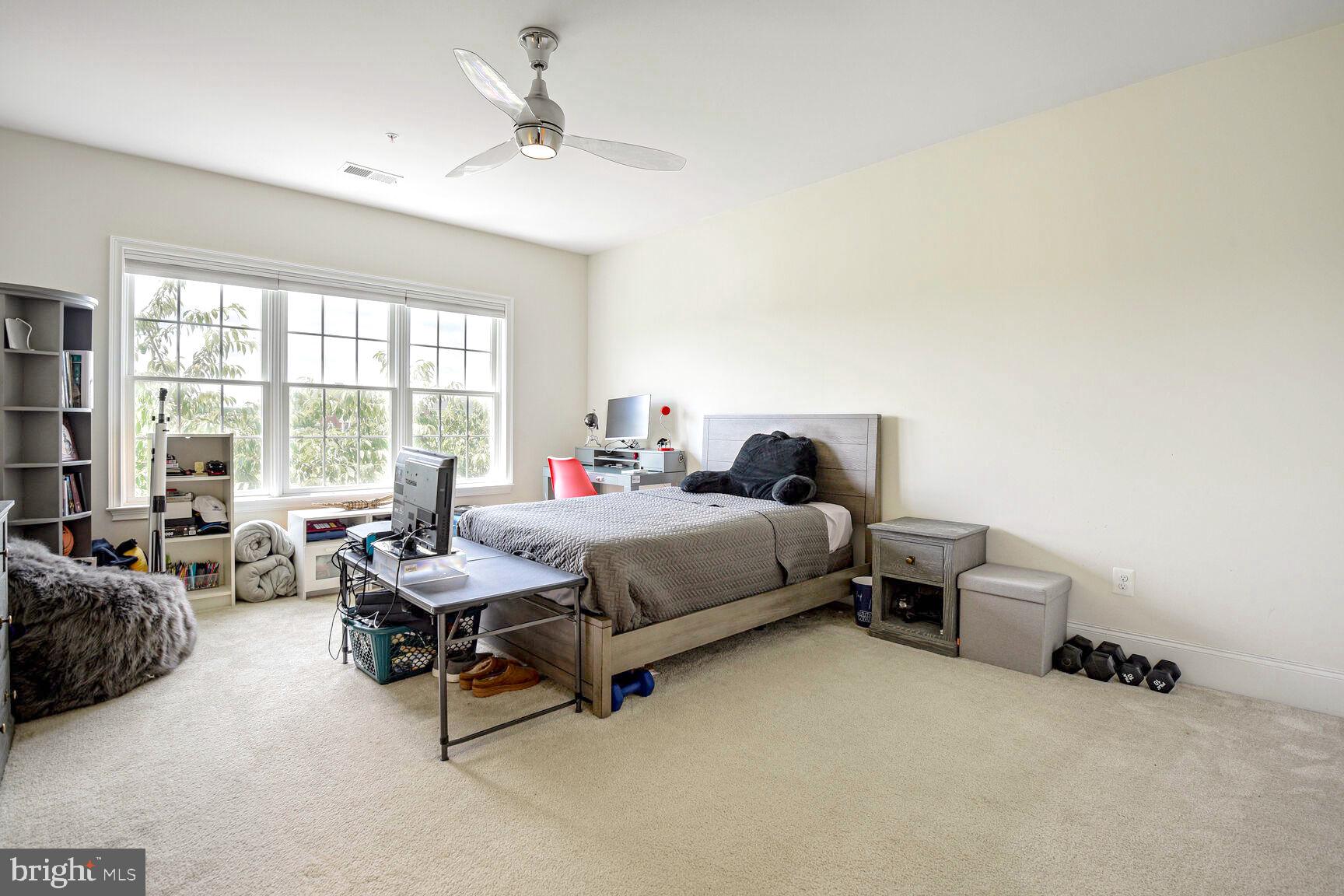 TROTTERS GLEN - Residential