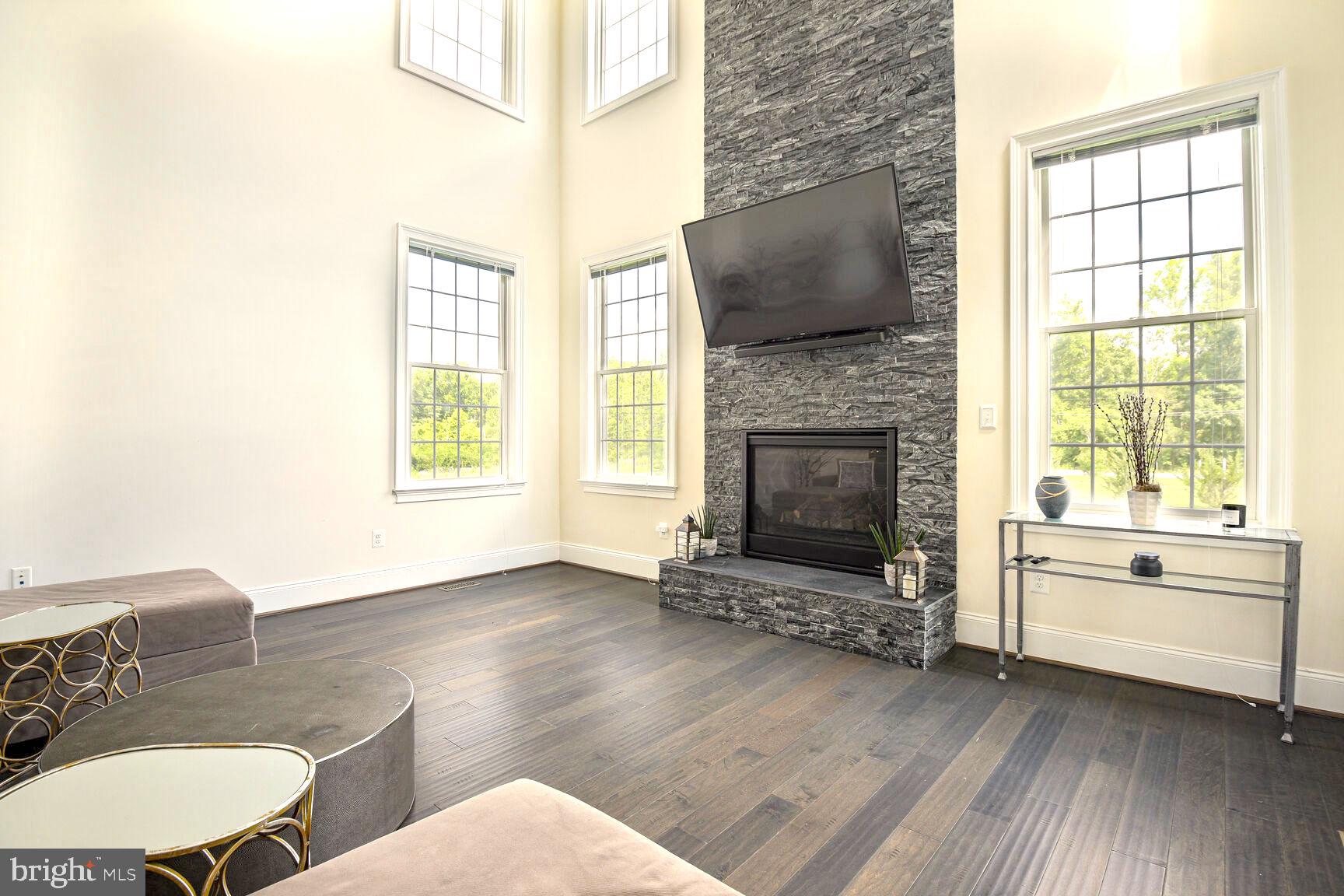 TROTTERS GLEN - Residential