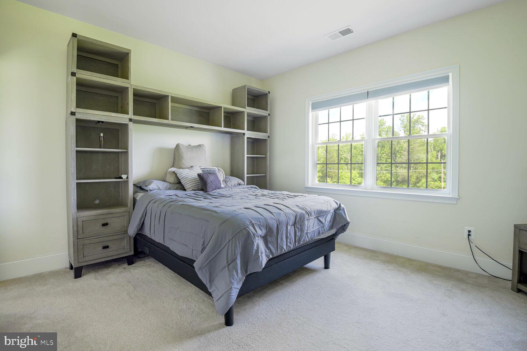 TROTTERS GLEN - Residential