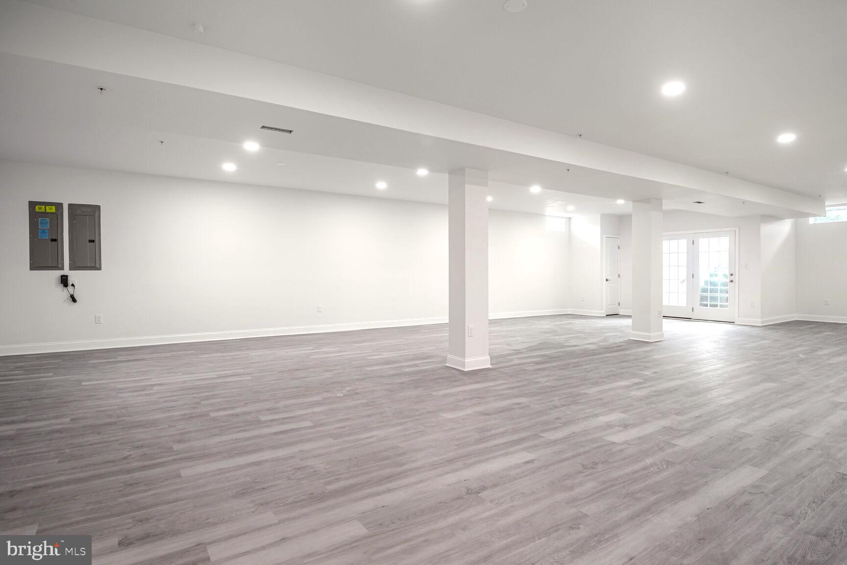 TROTTERS GLEN - Residential