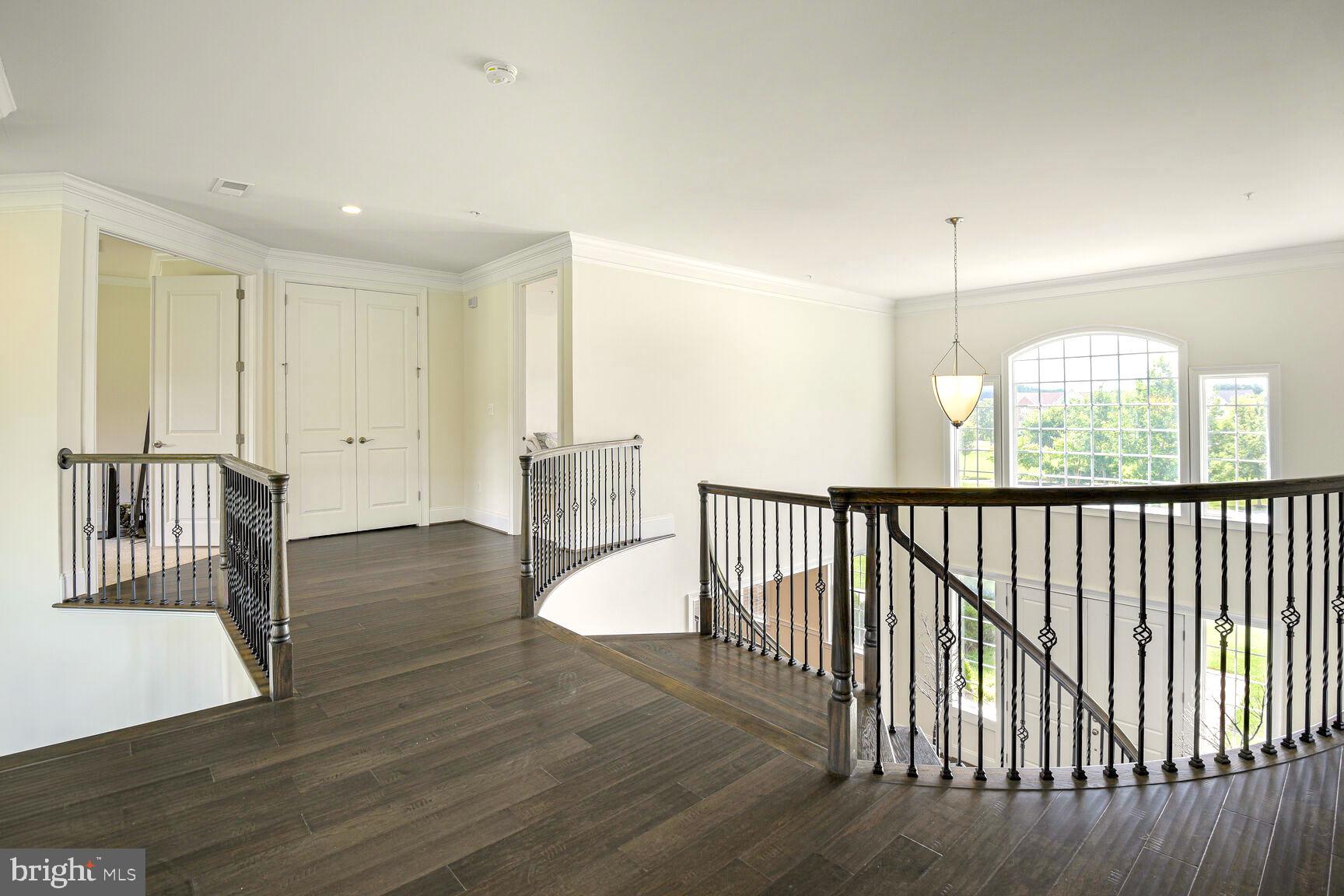 TROTTERS GLEN - Residential