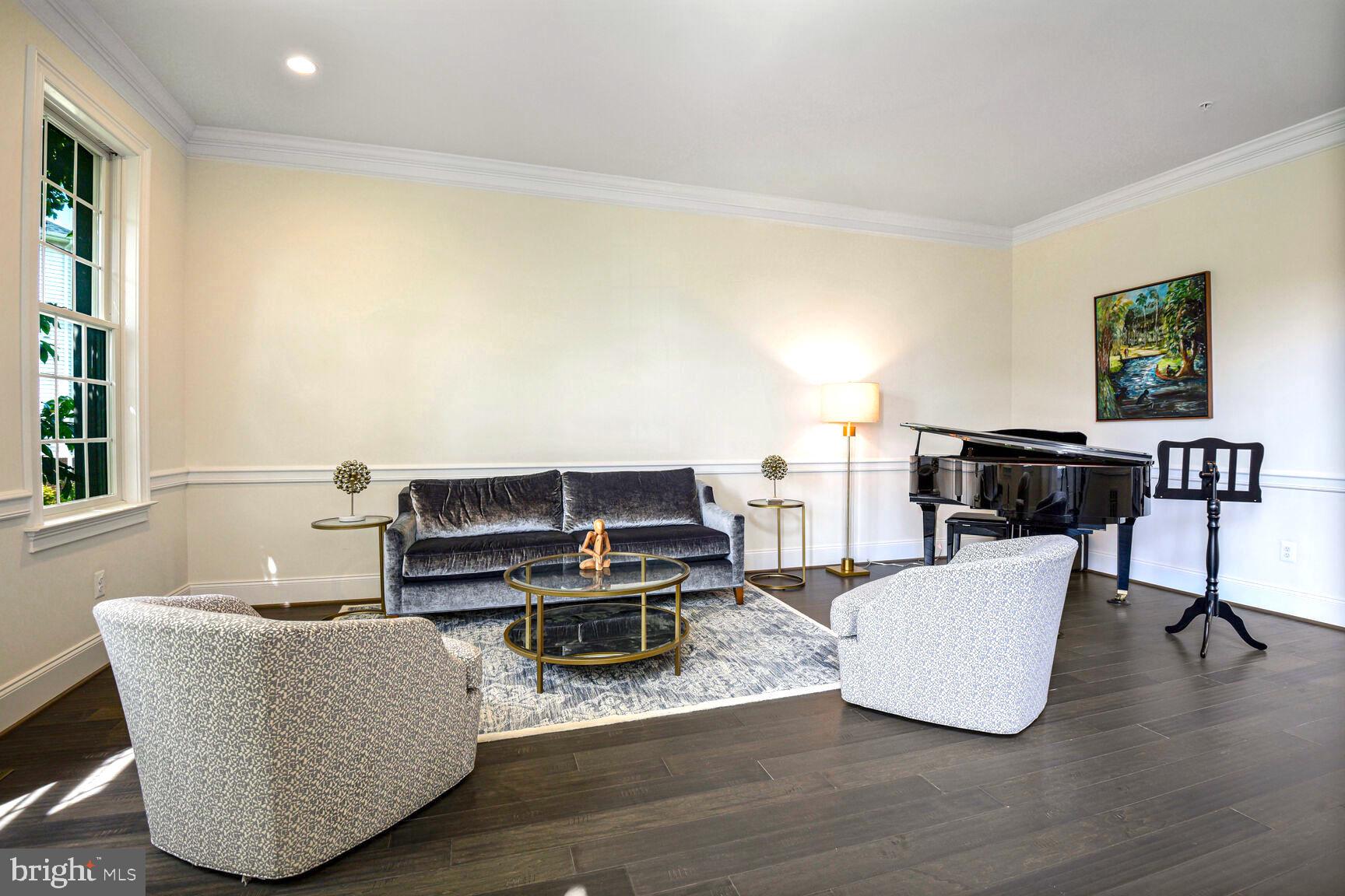 TROTTERS GLEN - Residential