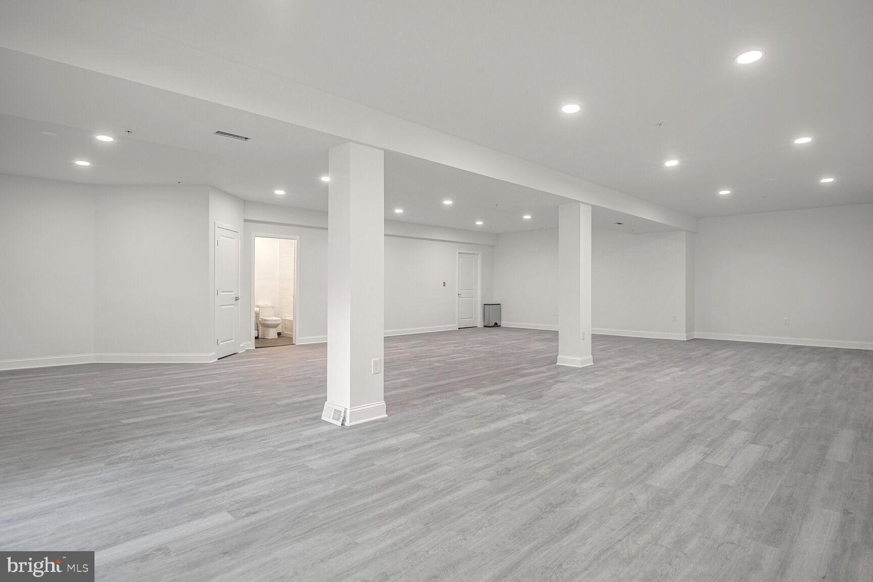 TROTTERS GLEN - Residential