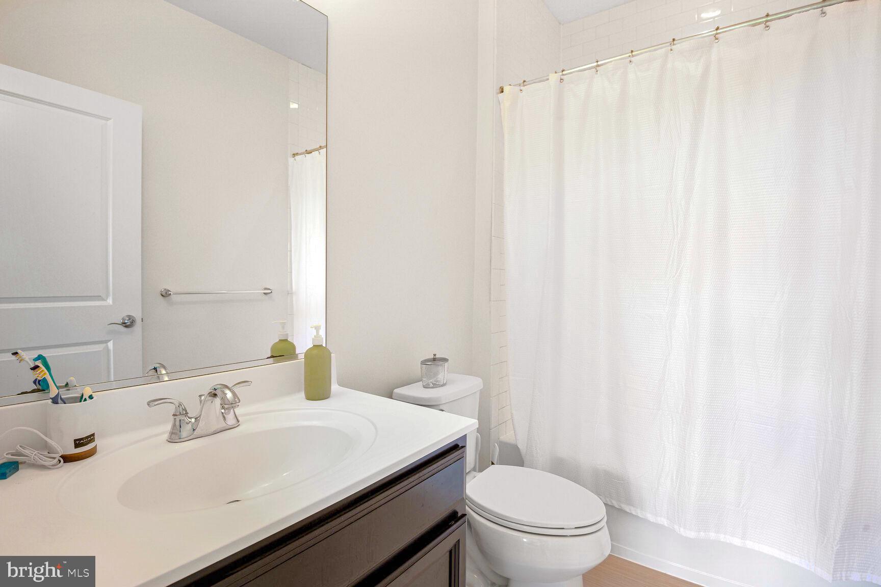 TROTTERS GLEN - Residential