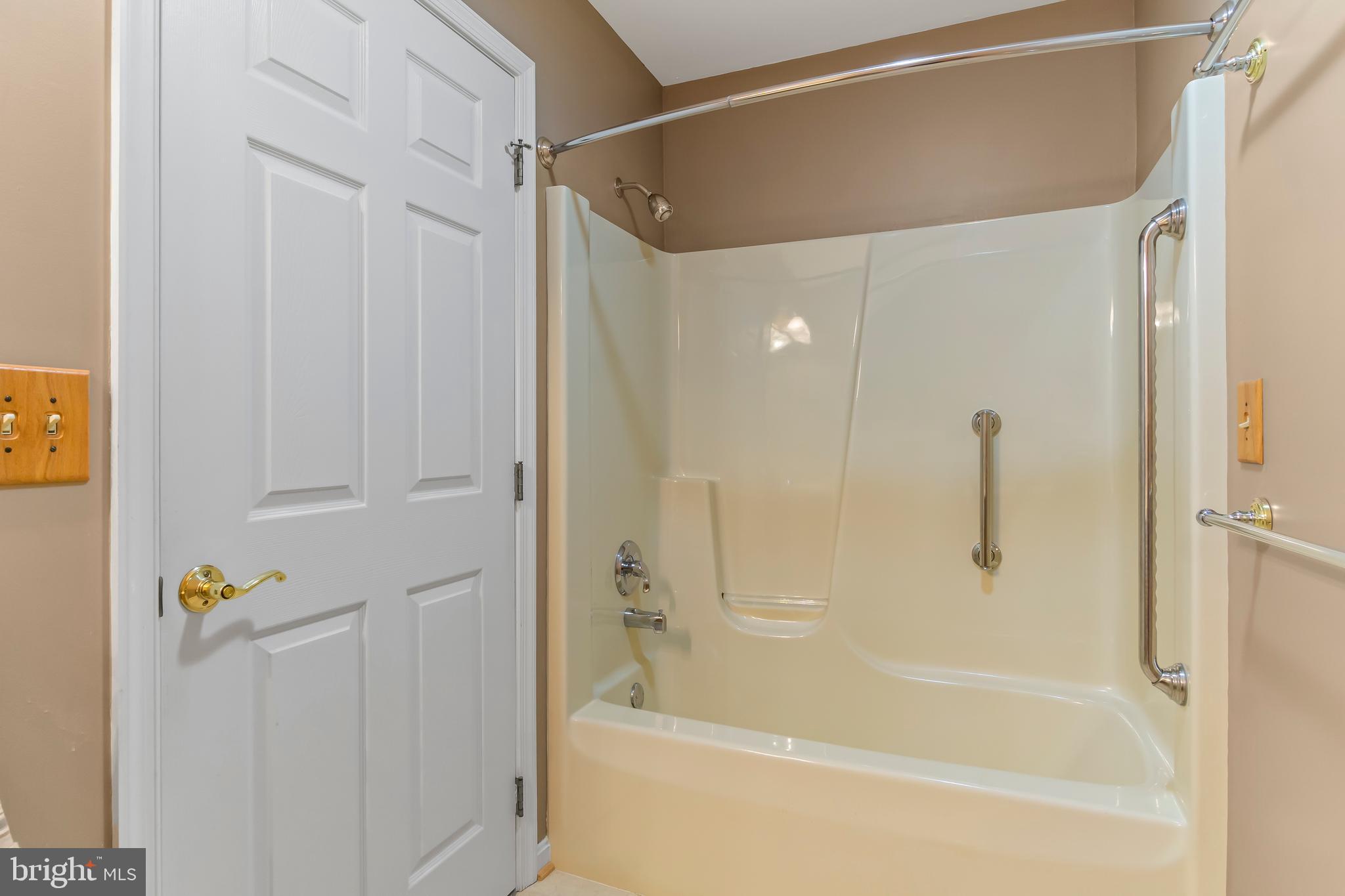 ENGLEBROOK PARK - Residential