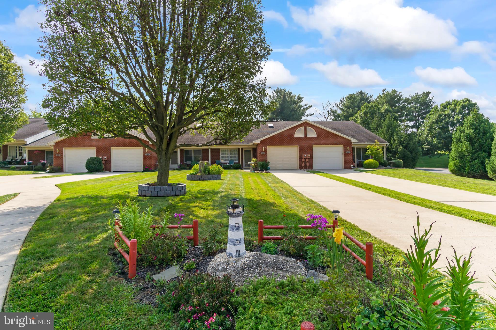 ENGLEBROOK PARK - Residential