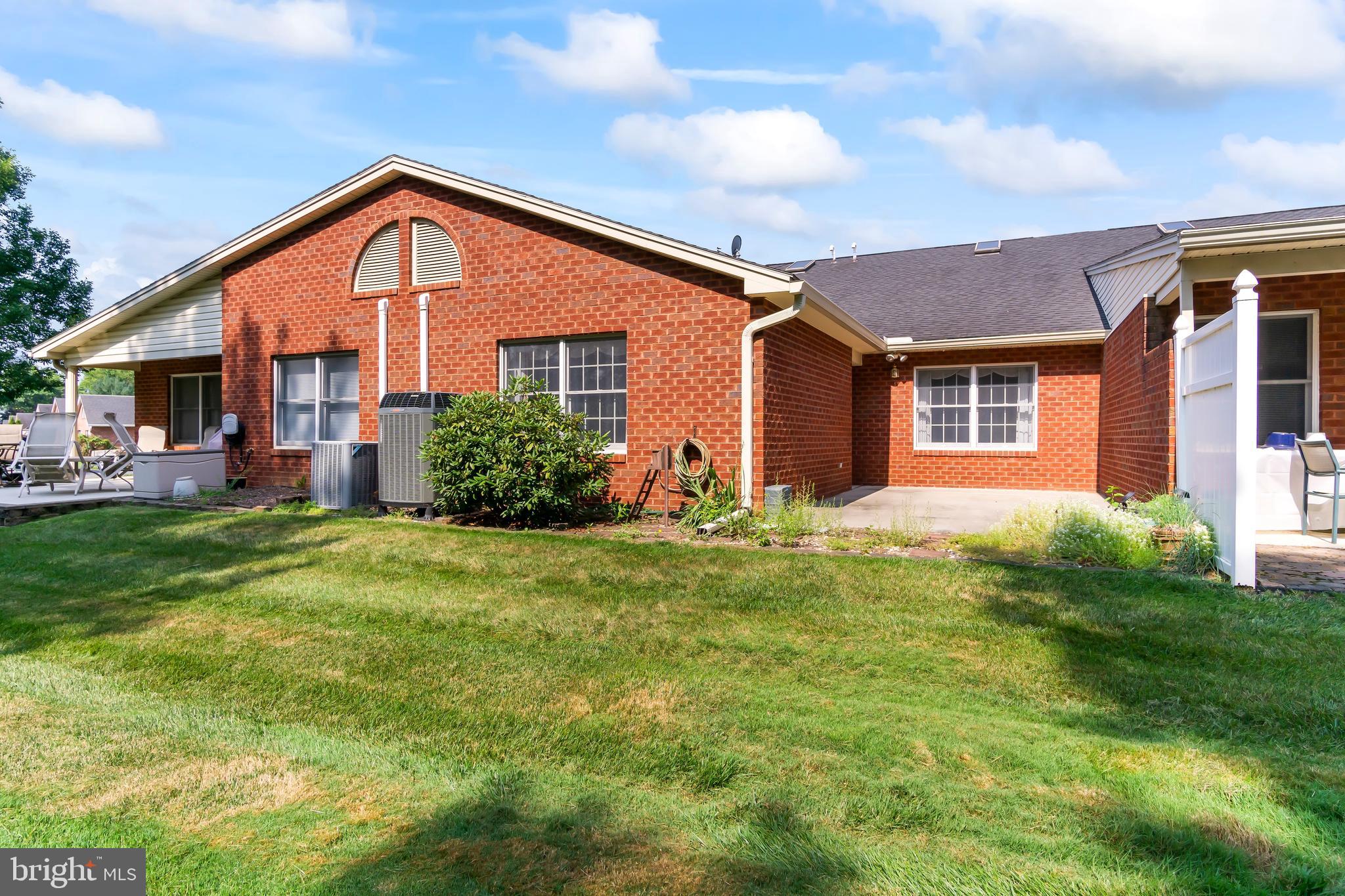 ENGLEBROOK PARK - Residential