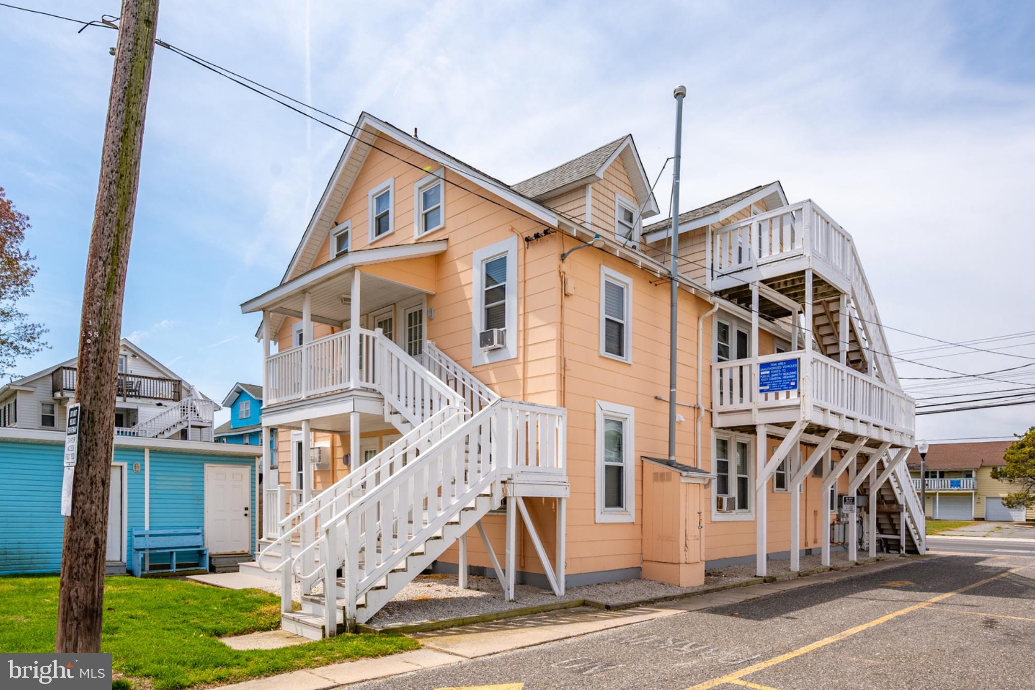 404 SAINT LOUIS AVENUE 13