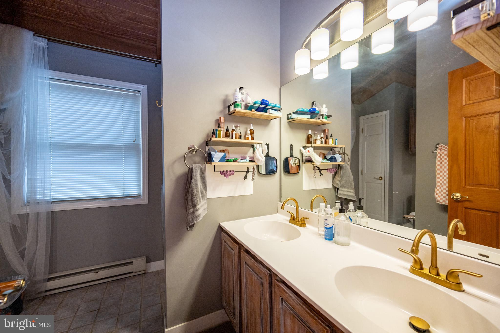 APPALACHIAN VILLAGE - Residential