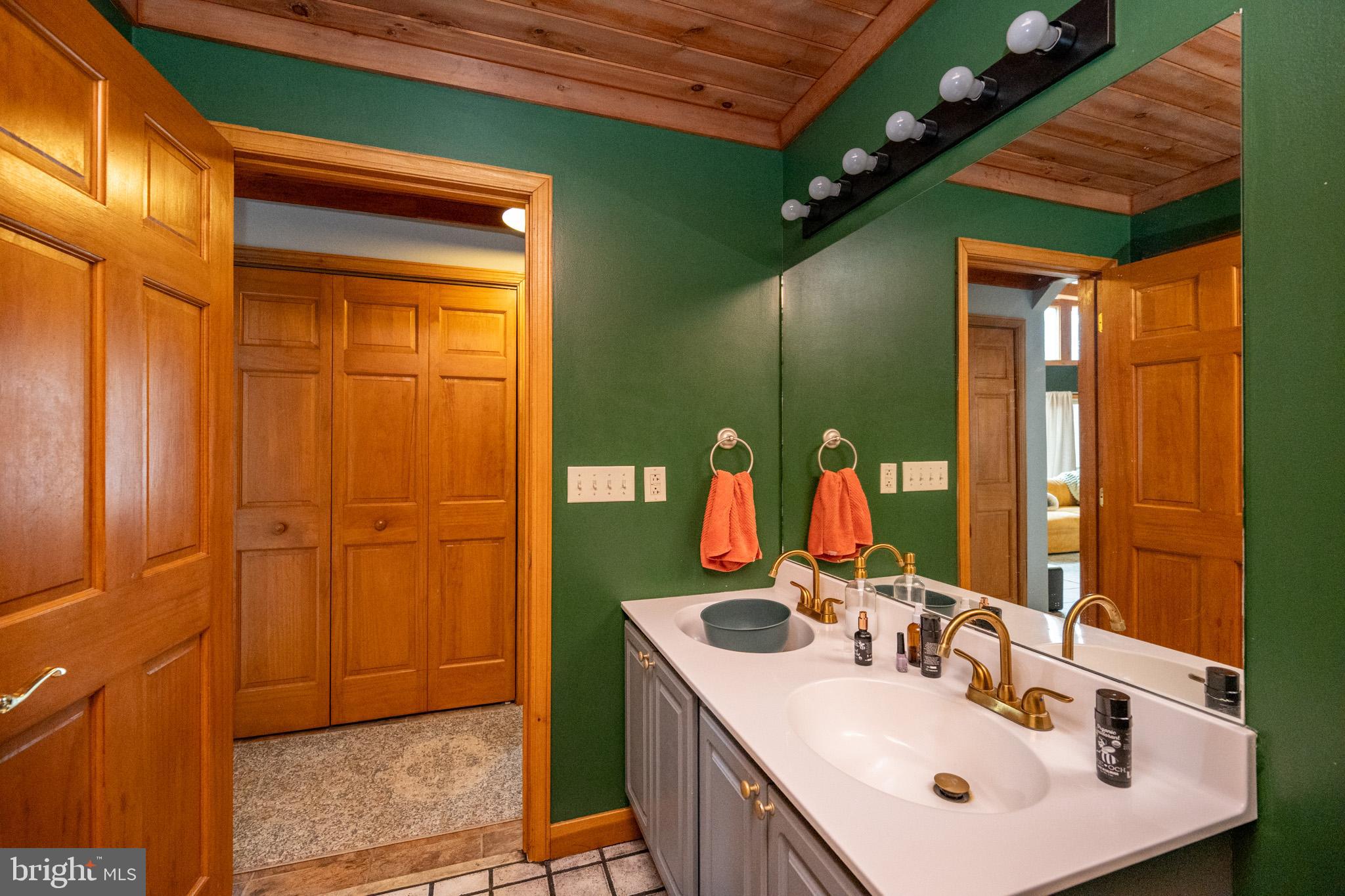 APPALACHIAN VILLAGE - Residential