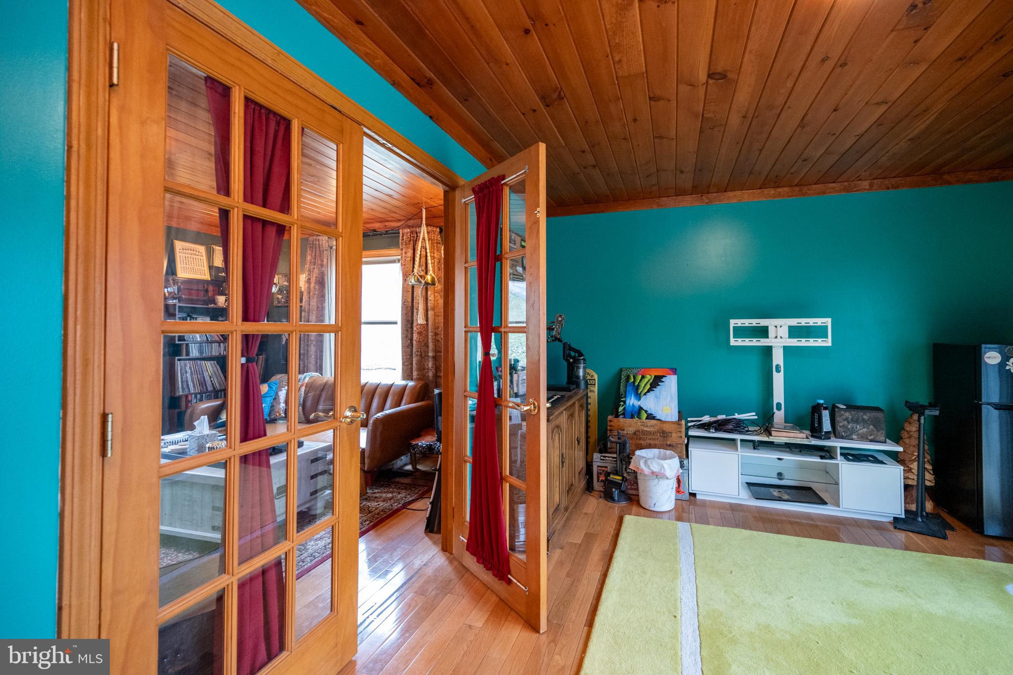 APPALACHIAN VILLAGE - Residential