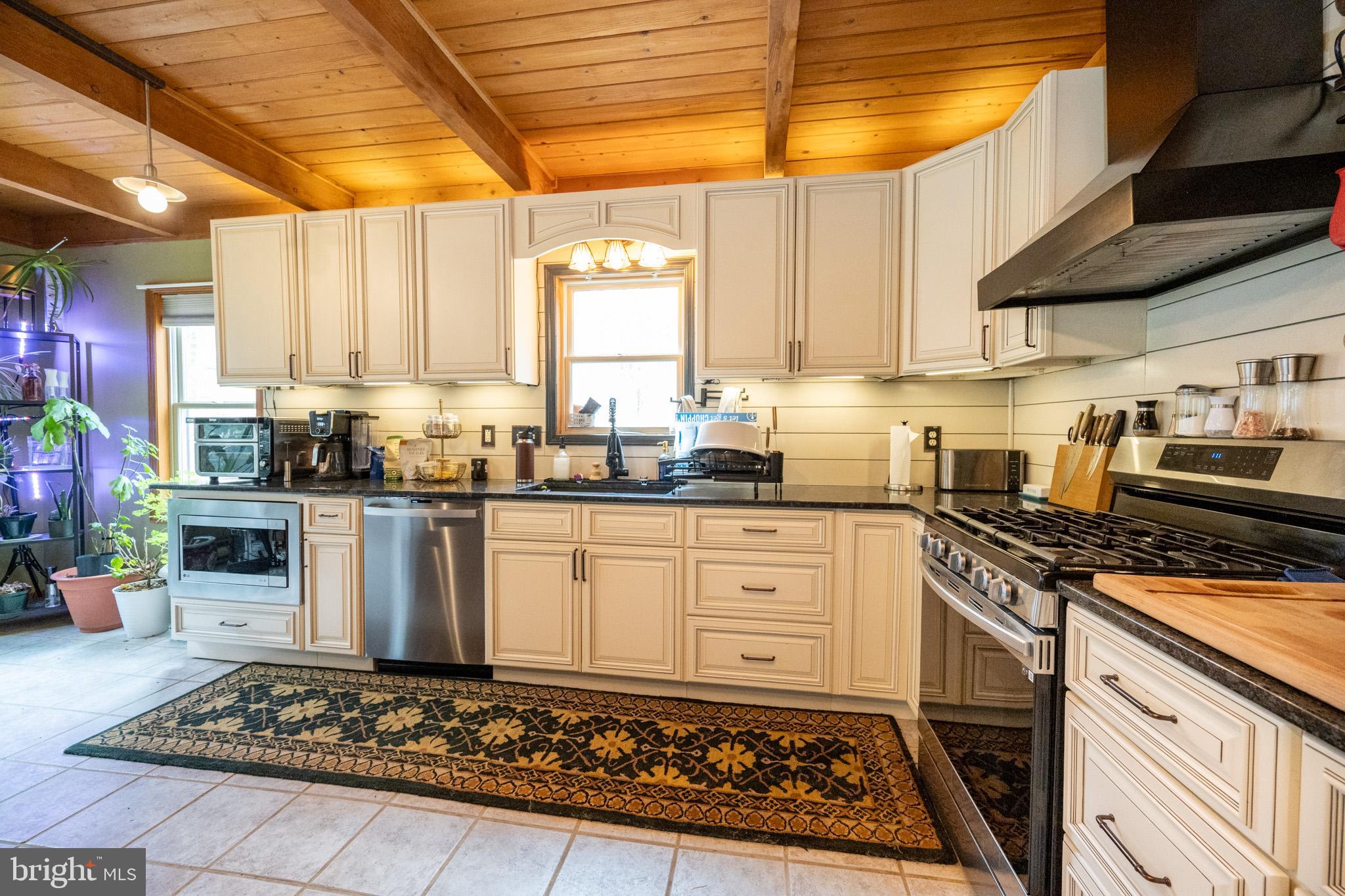 APPALACHIAN VILLAGE - Residential