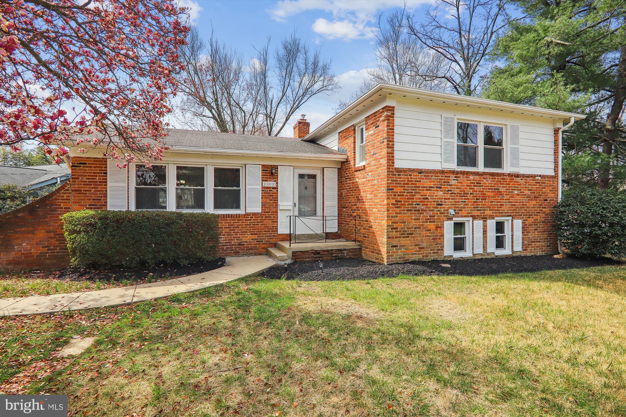 NORTHWEST BRANCH ESTATES - Residential