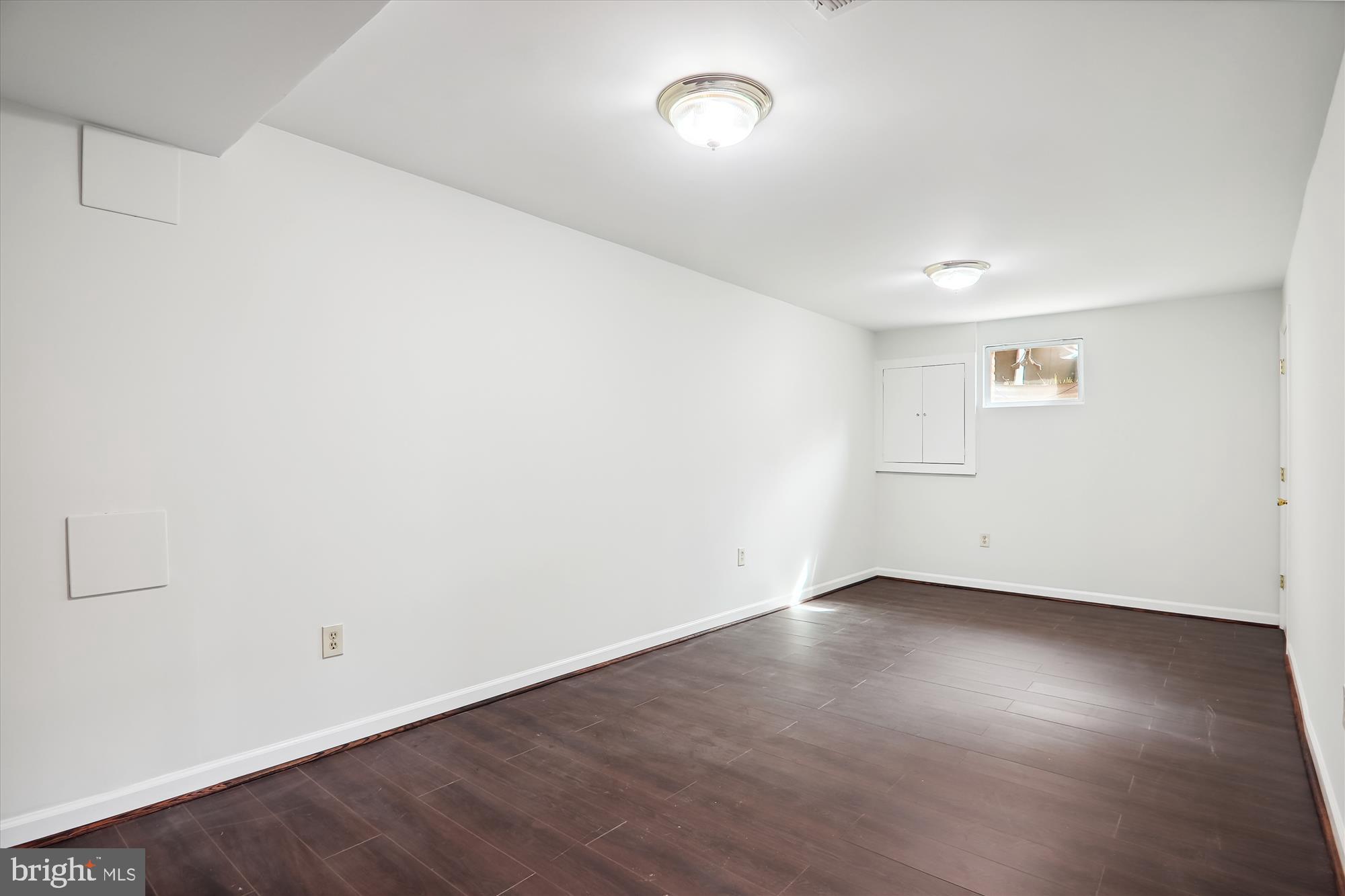 NORTHWEST BRANCH ESTATES - Residential