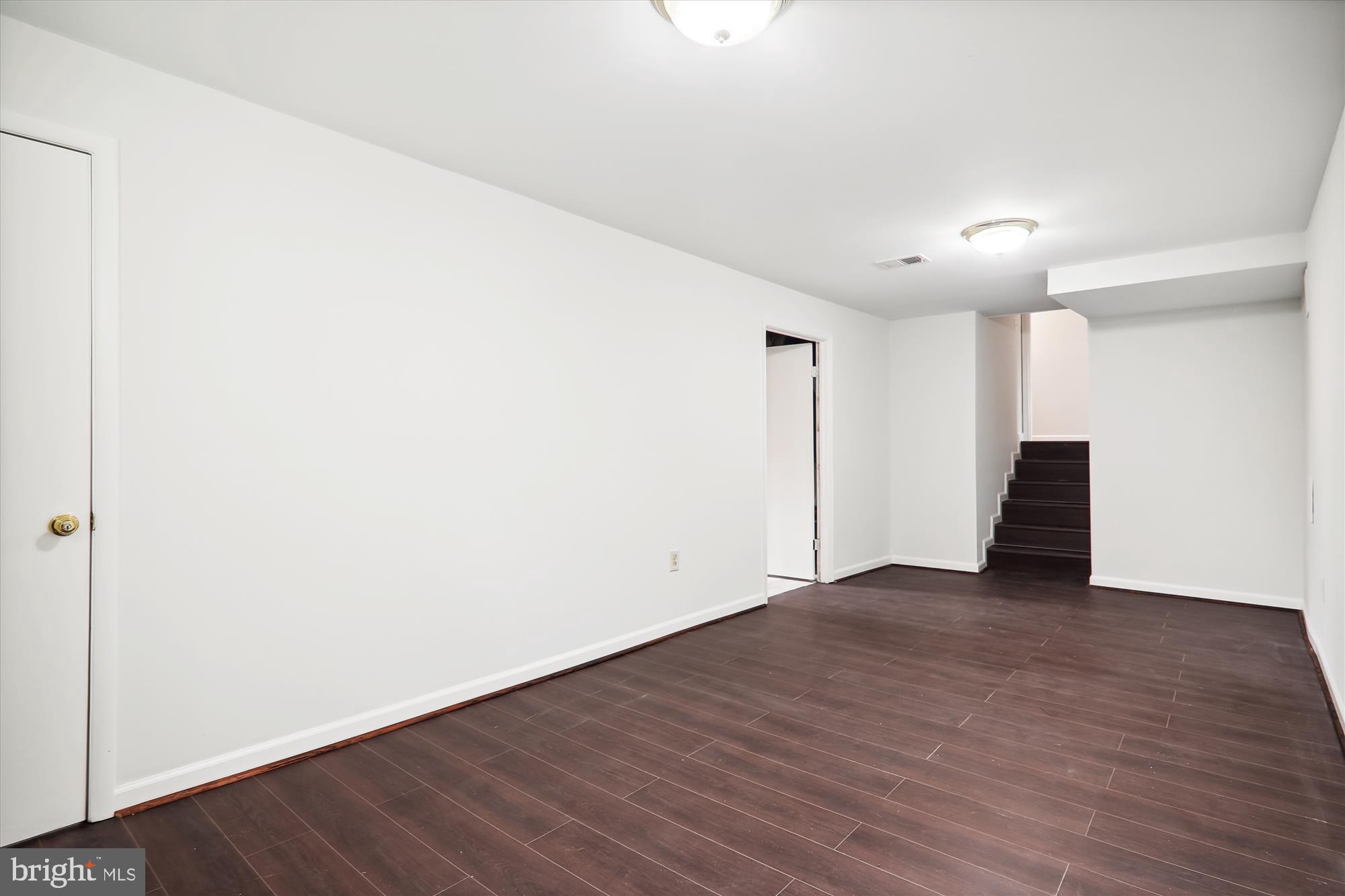 NORTHWEST BRANCH ESTATES - Residential