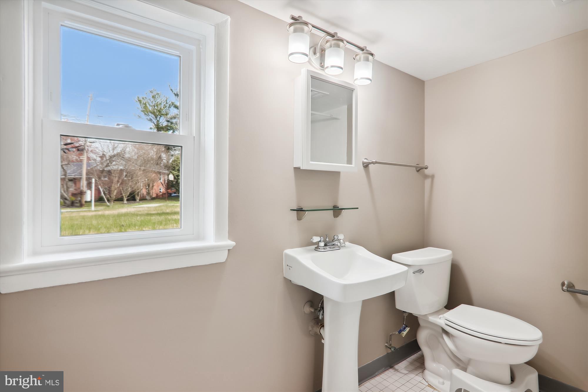 NORTHWEST BRANCH ESTATES - Residential