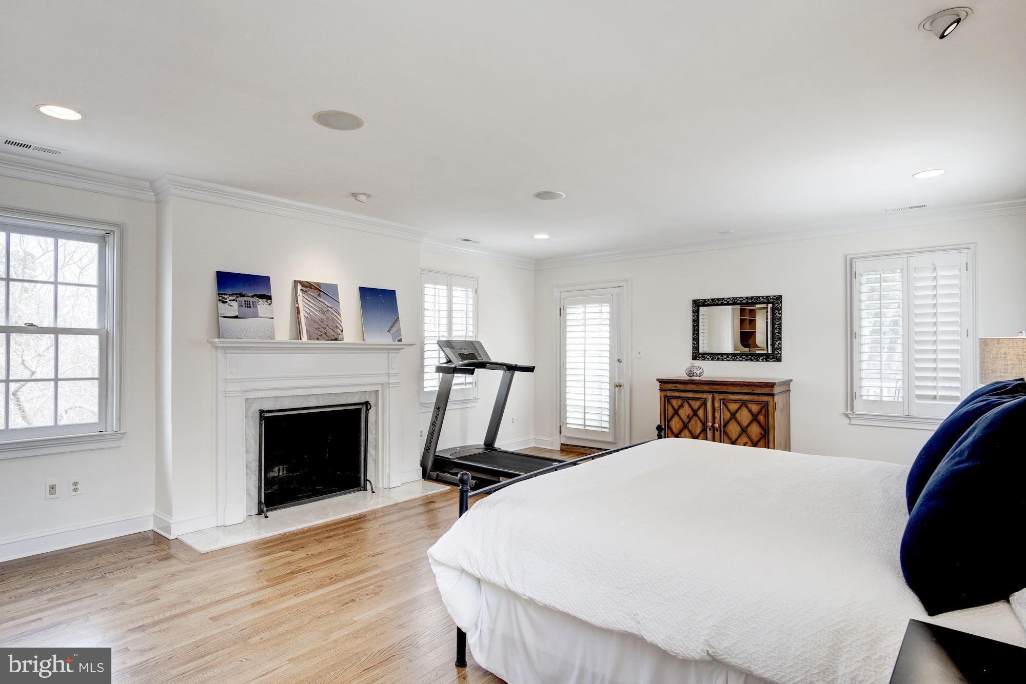 YATES GARDENS - Residential