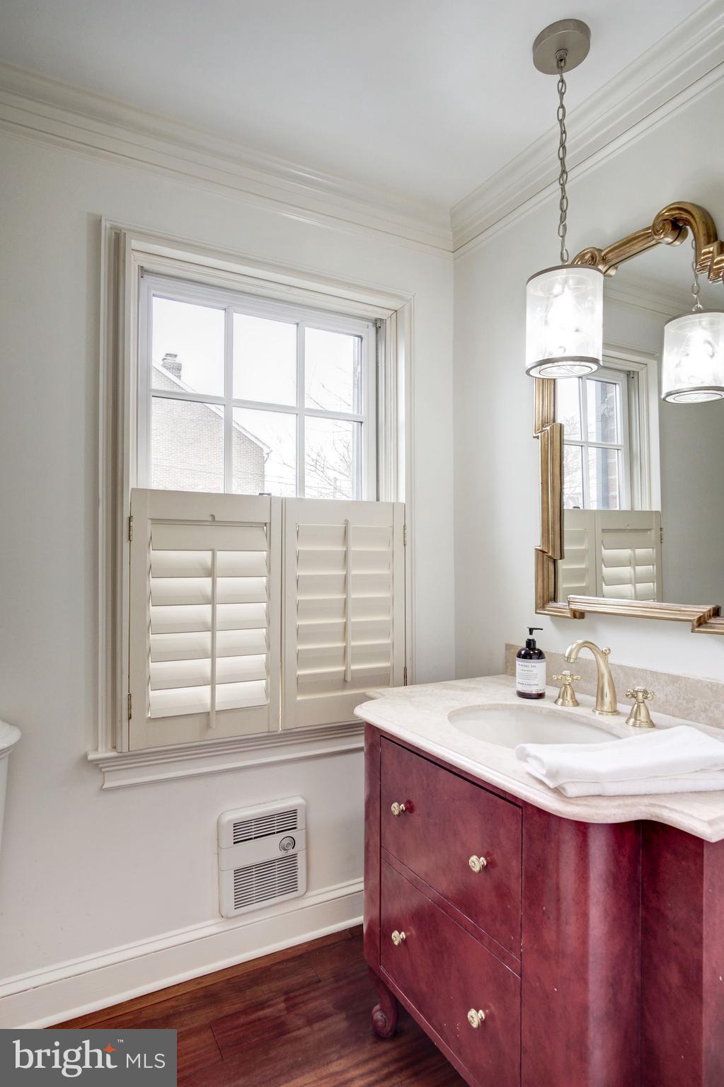 YATES GARDENS - Residential