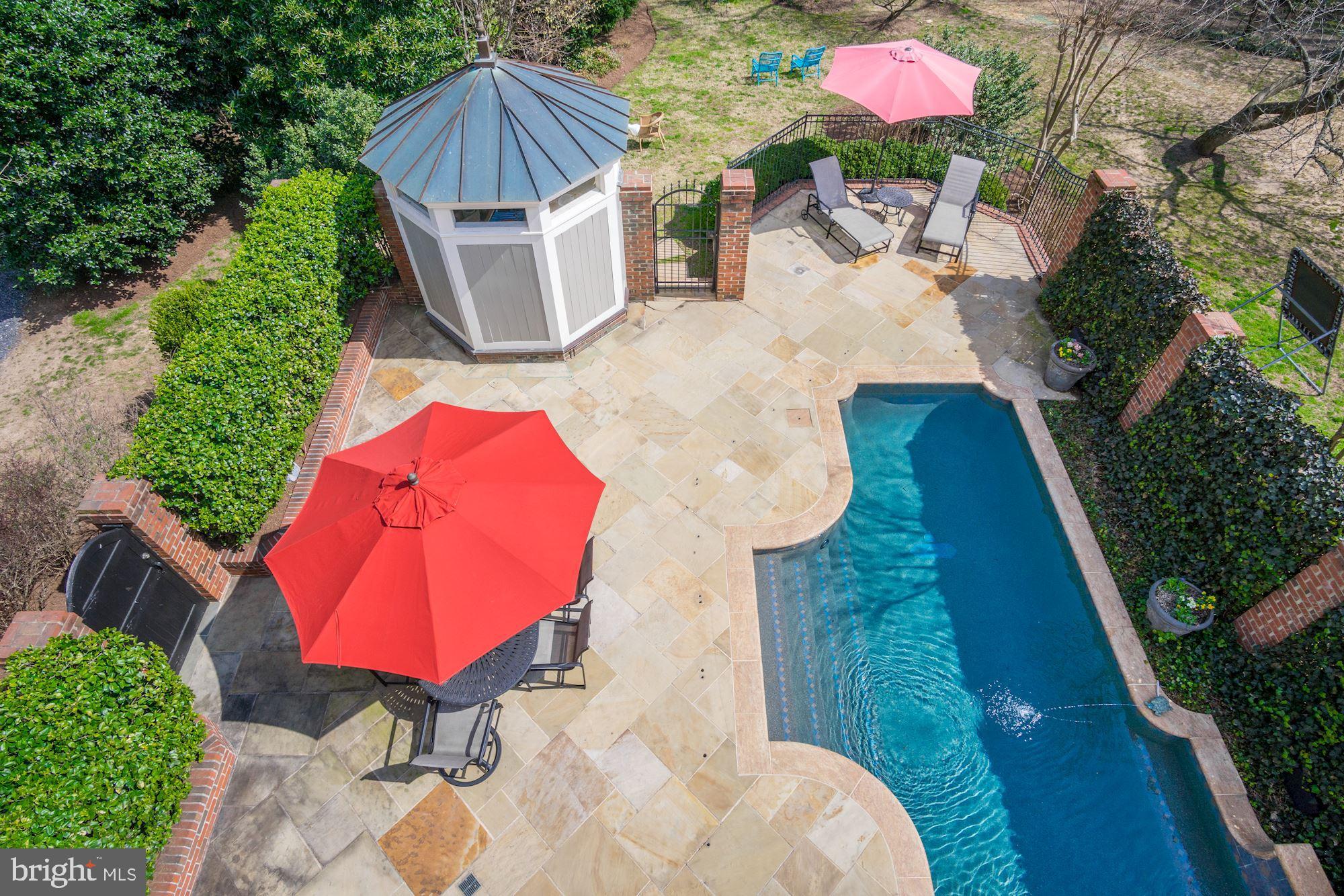 YATES GARDENS - Residential