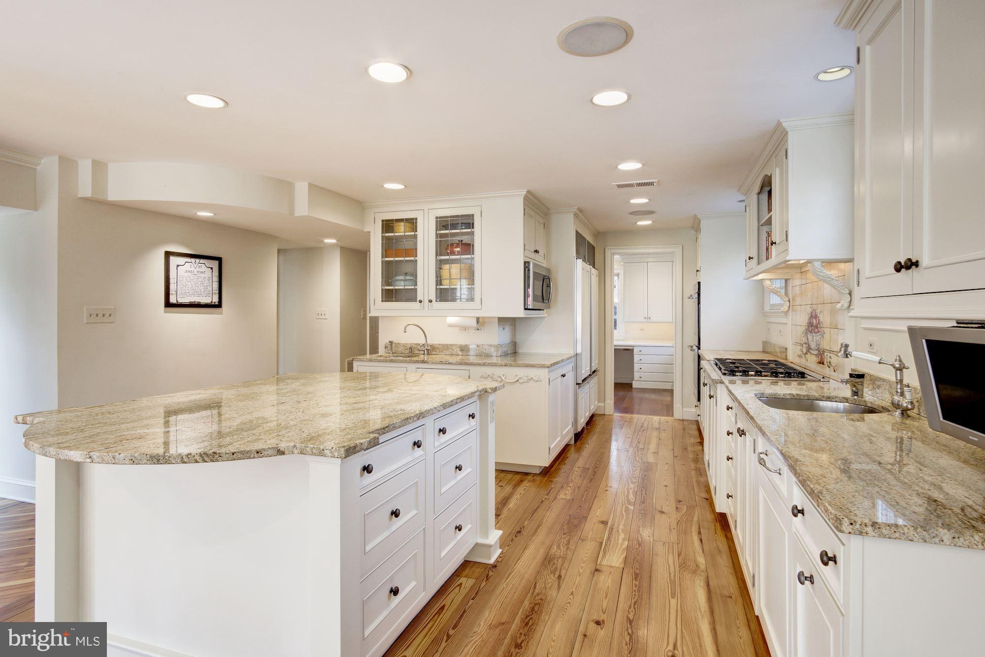 YATES GARDENS - Residential