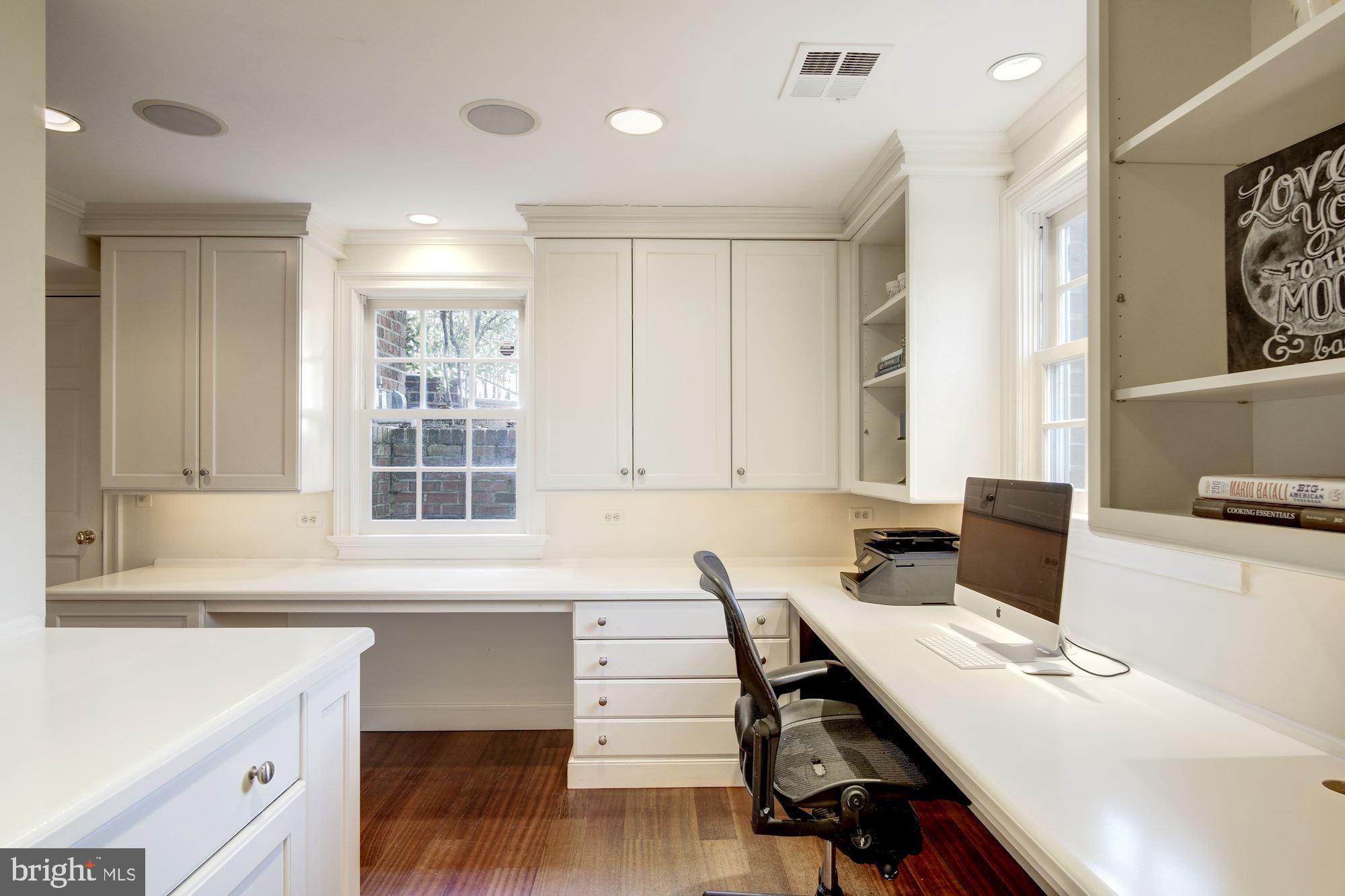 YATES GARDENS - Residential