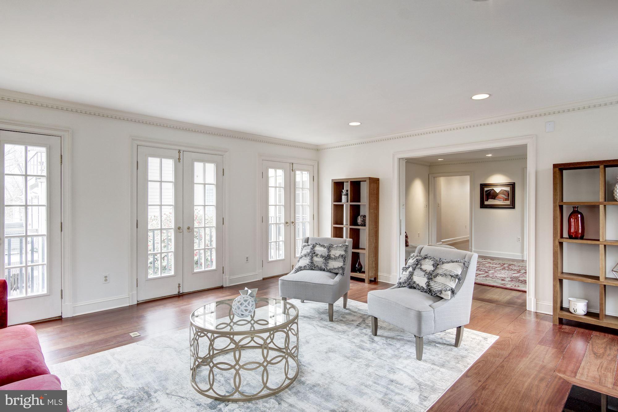 YATES GARDENS - Residential