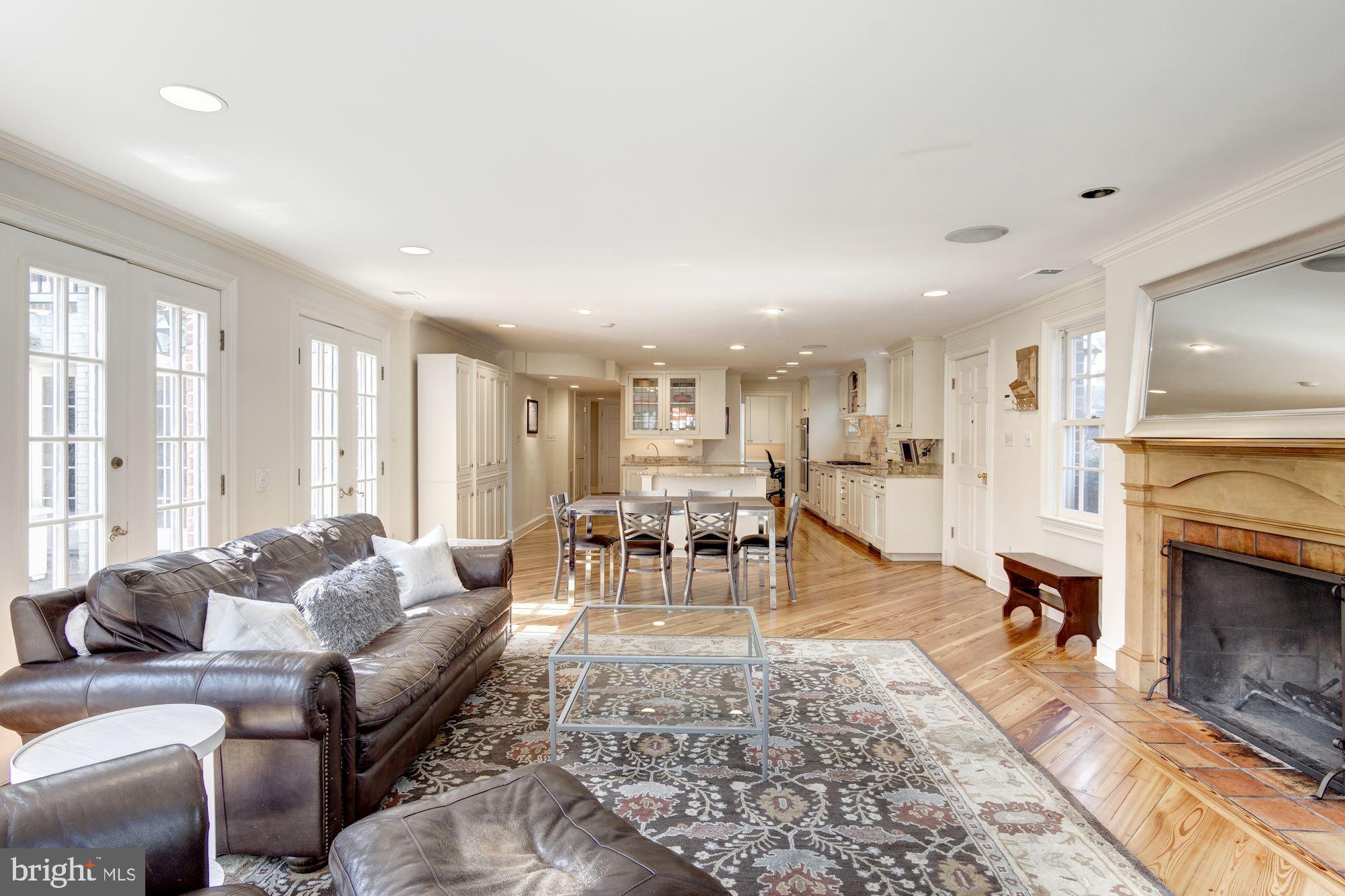 YATES GARDENS - Residential