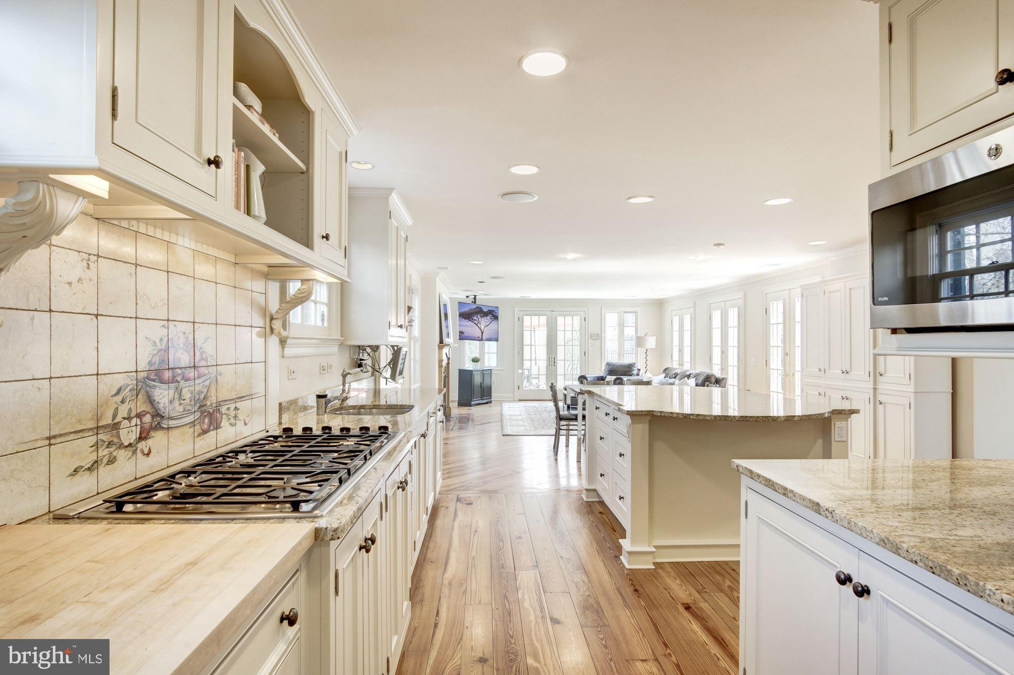 YATES GARDENS - Residential