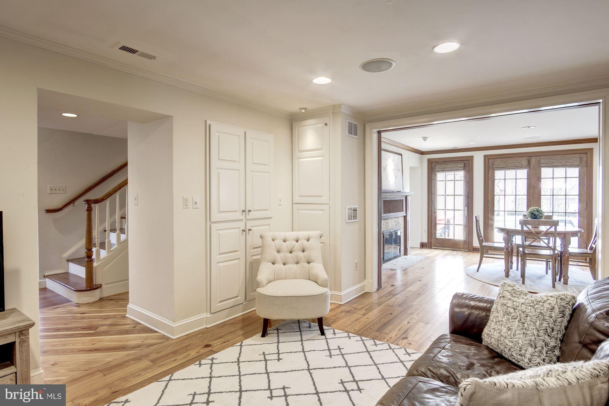 YATES GARDENS - Residential