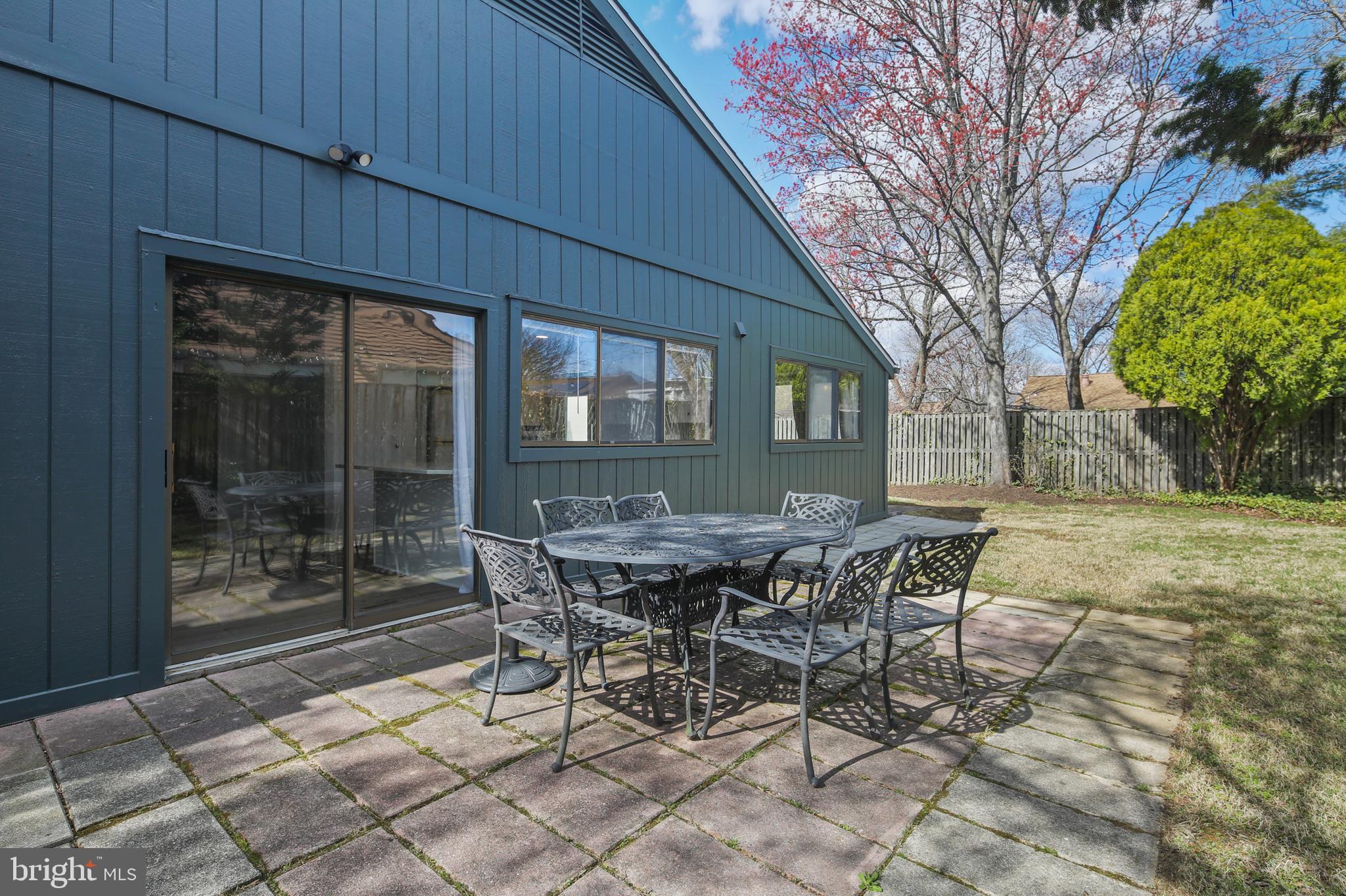 VILLAGE OF LONG REACH - Residential