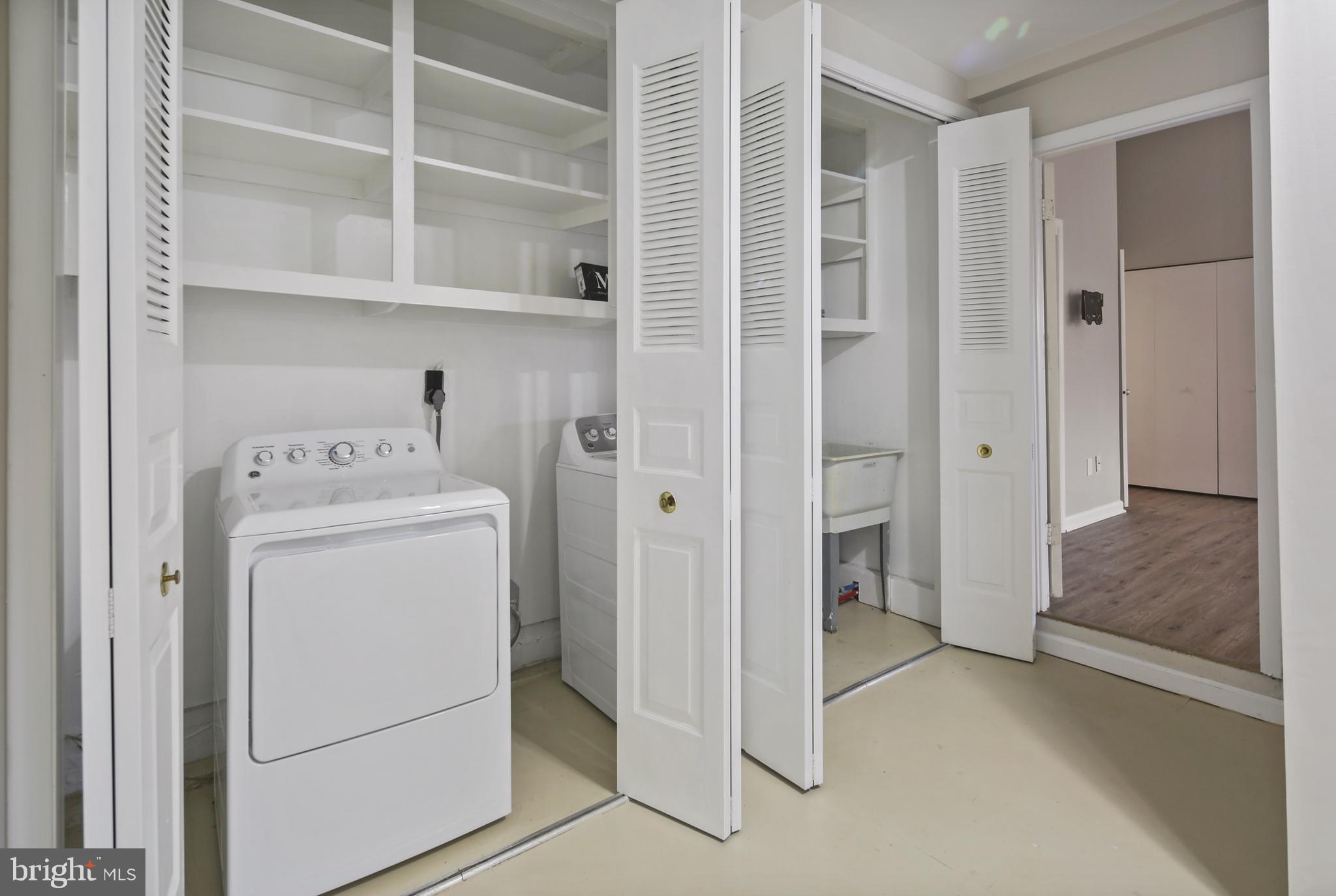 VILLAGE OF LONG REACH - Residential