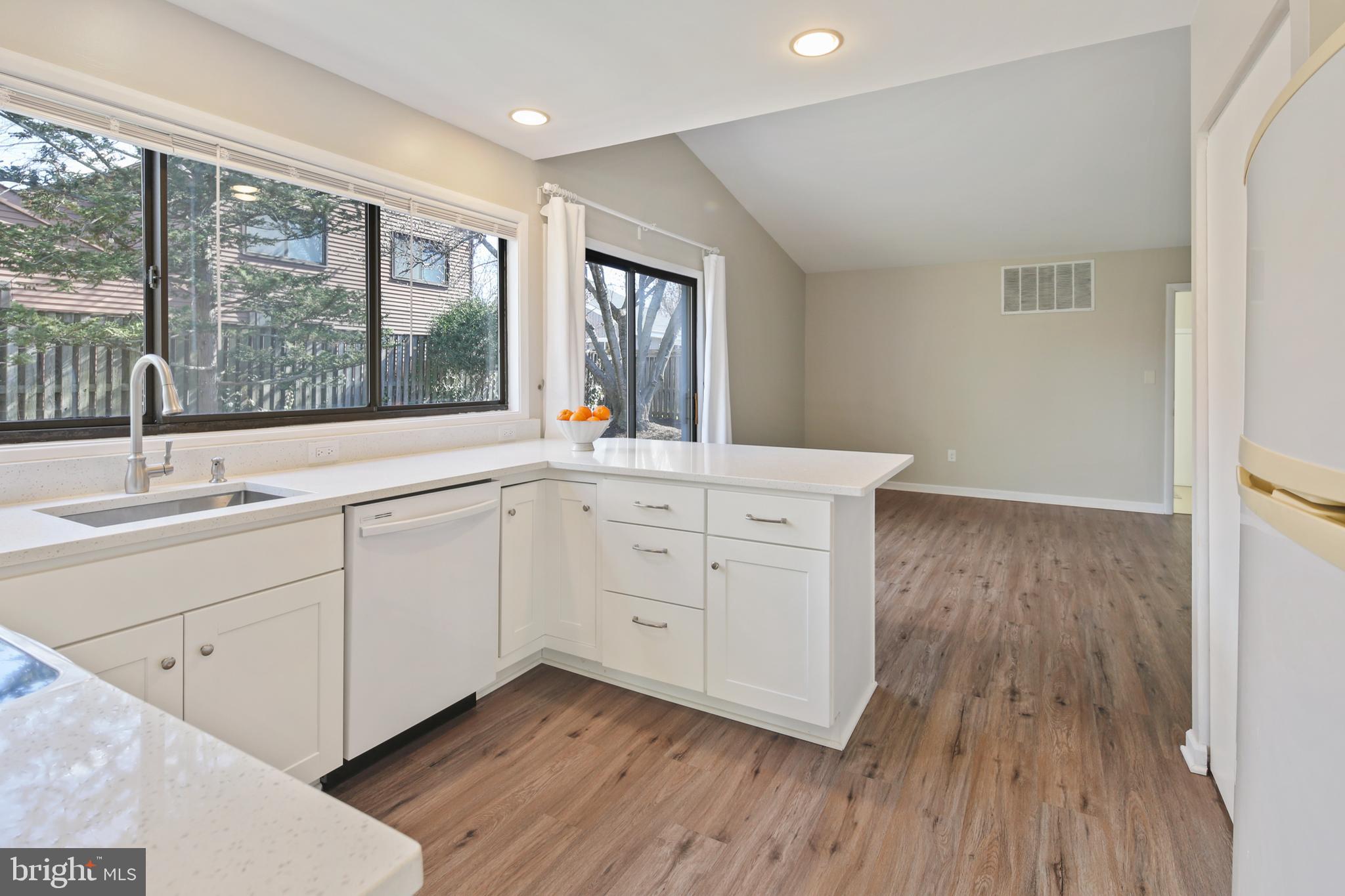 VILLAGE OF LONG REACH - Residential