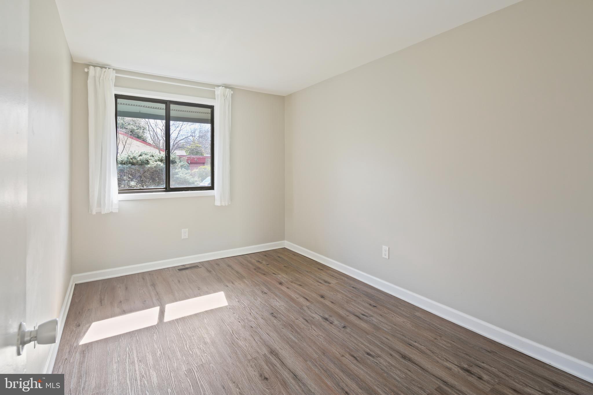 VILLAGE OF LONG REACH - Residential