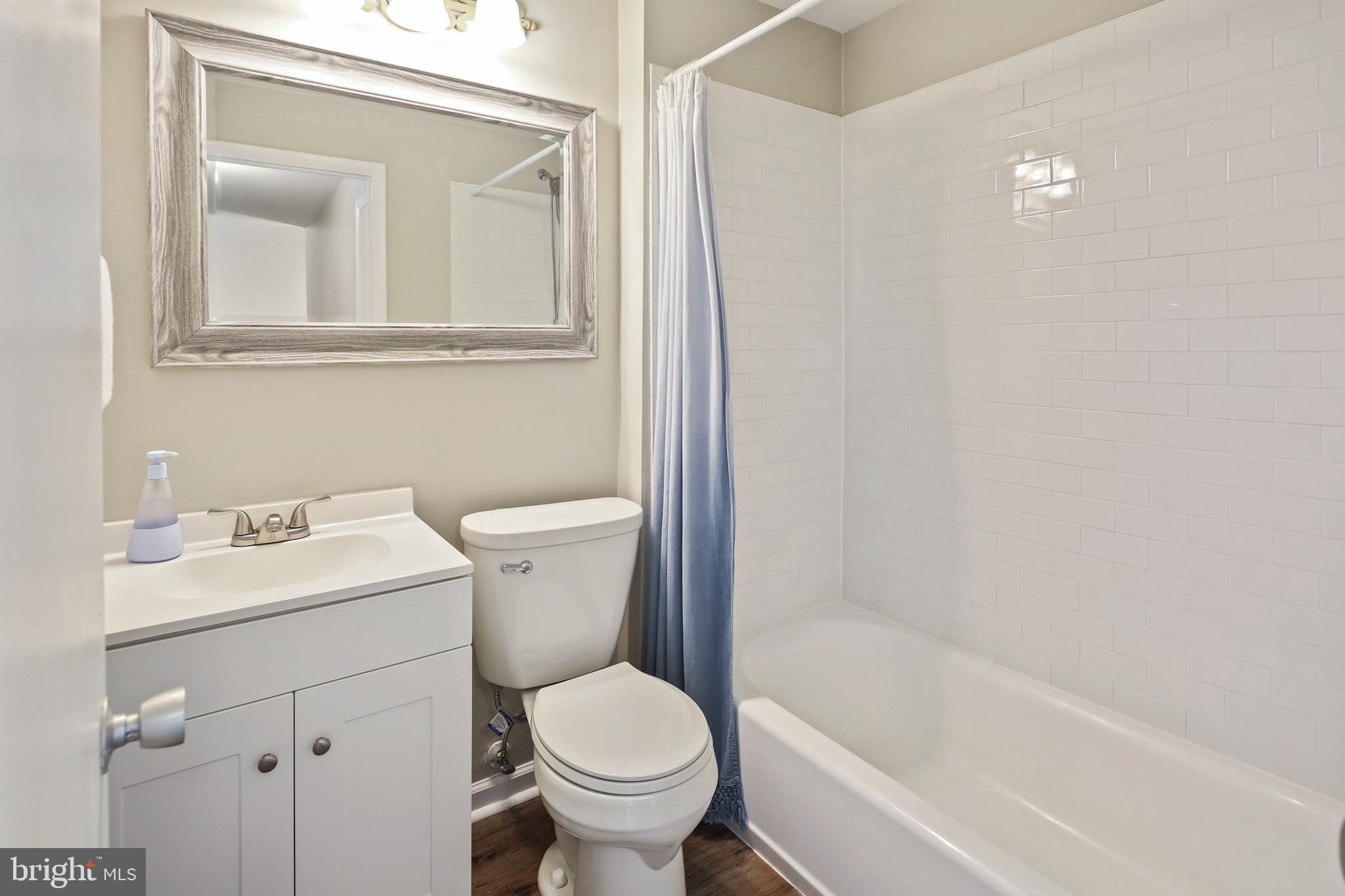 VILLAGE OF LONG REACH - Residential