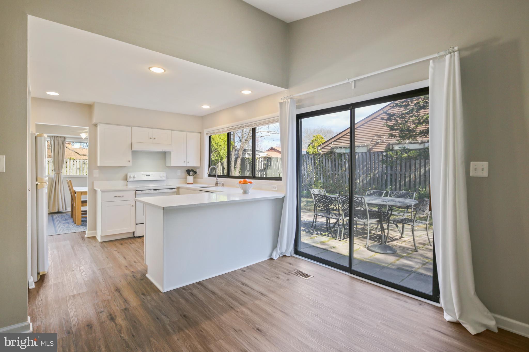 VILLAGE OF LONG REACH - Residential