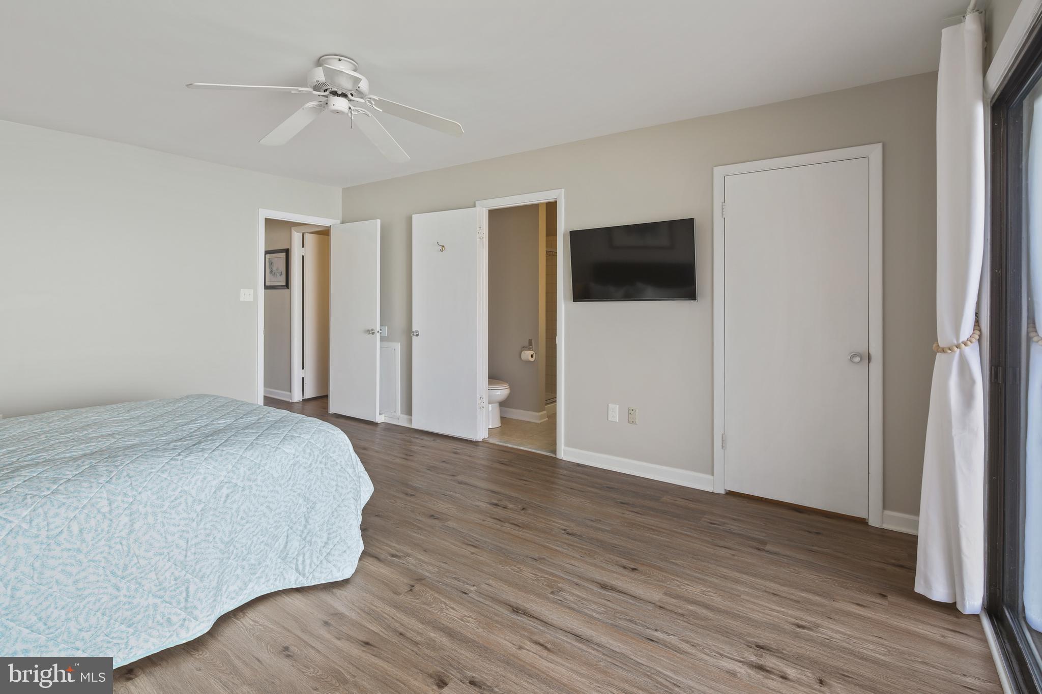 VILLAGE OF LONG REACH - Residential