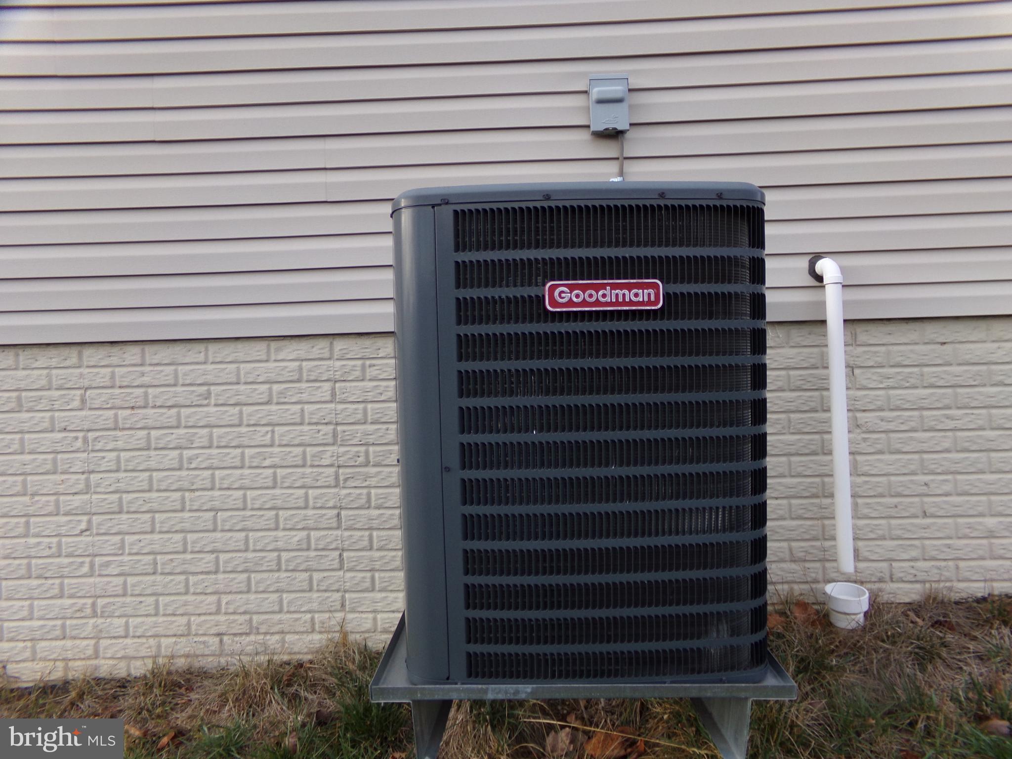 THE VILLAGE AT MIDDLETOWN - Residential