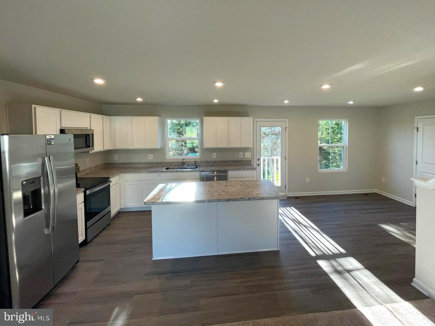 THE VILLAGE AT MIDDLETOWN - Residential