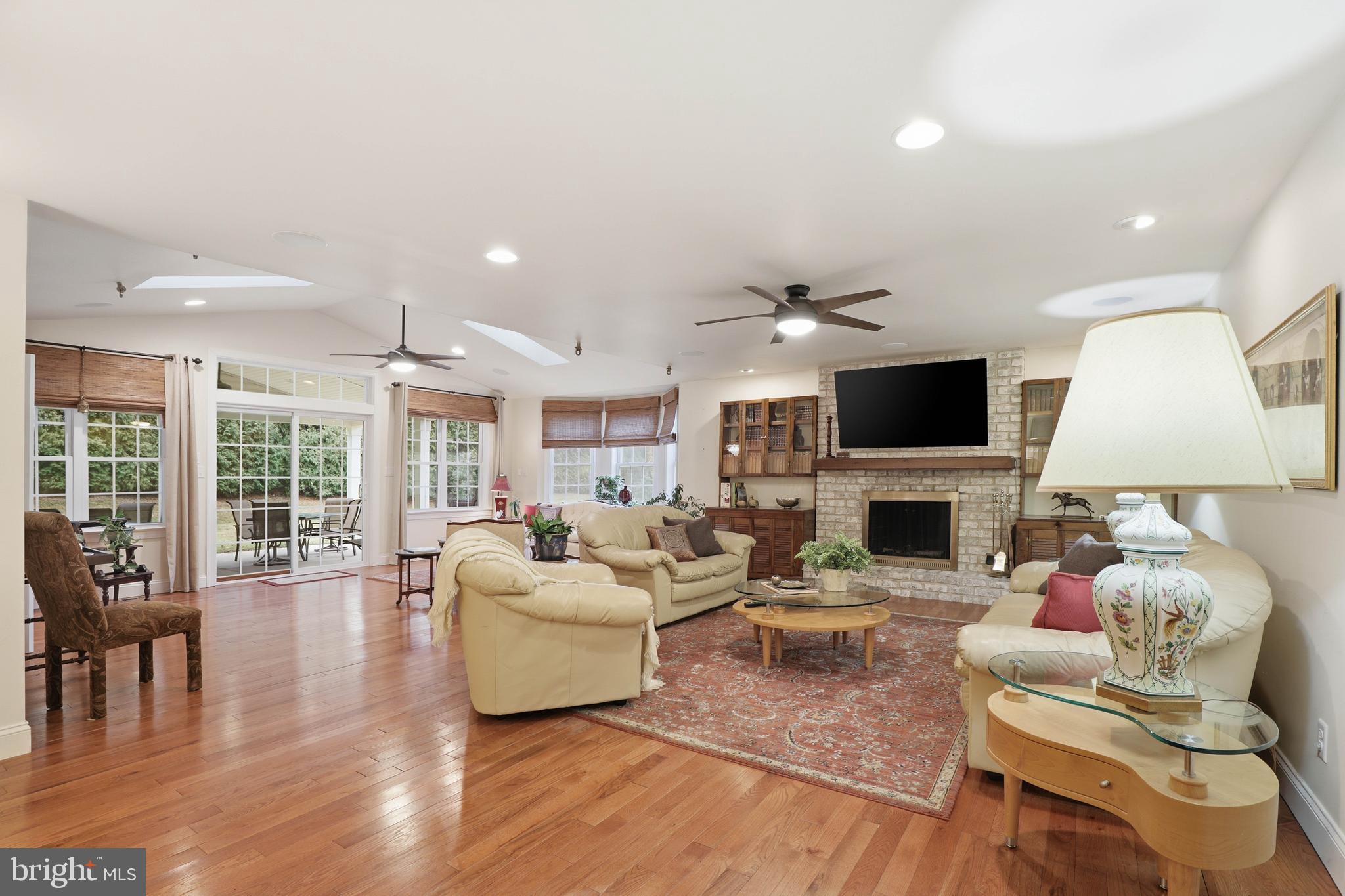 3759 SILVERWOOD DRIVE