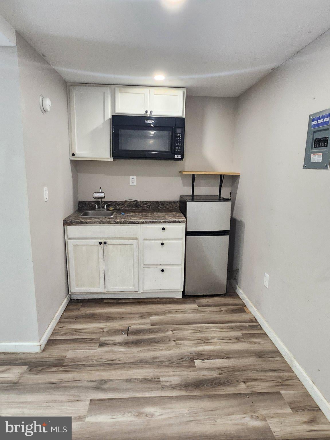 9349 VALLEY ROAD 106