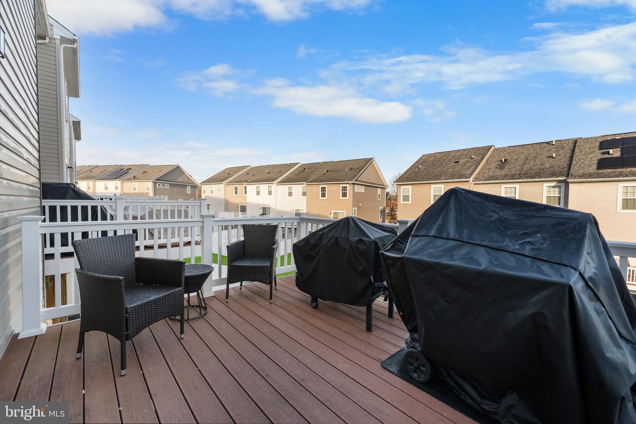 BALLARD GARDENS - Residential