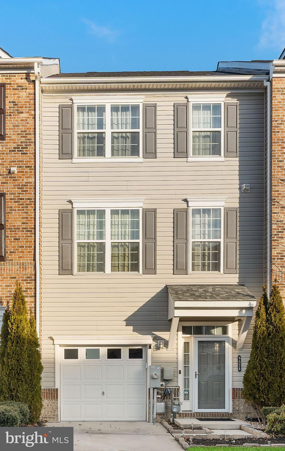 BALLARD GARDENS - Residential