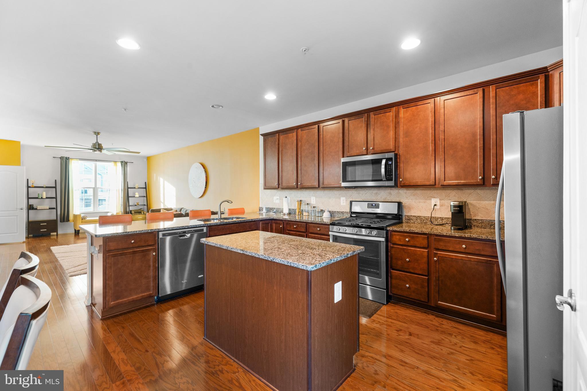 BALLARD GARDENS - Residential