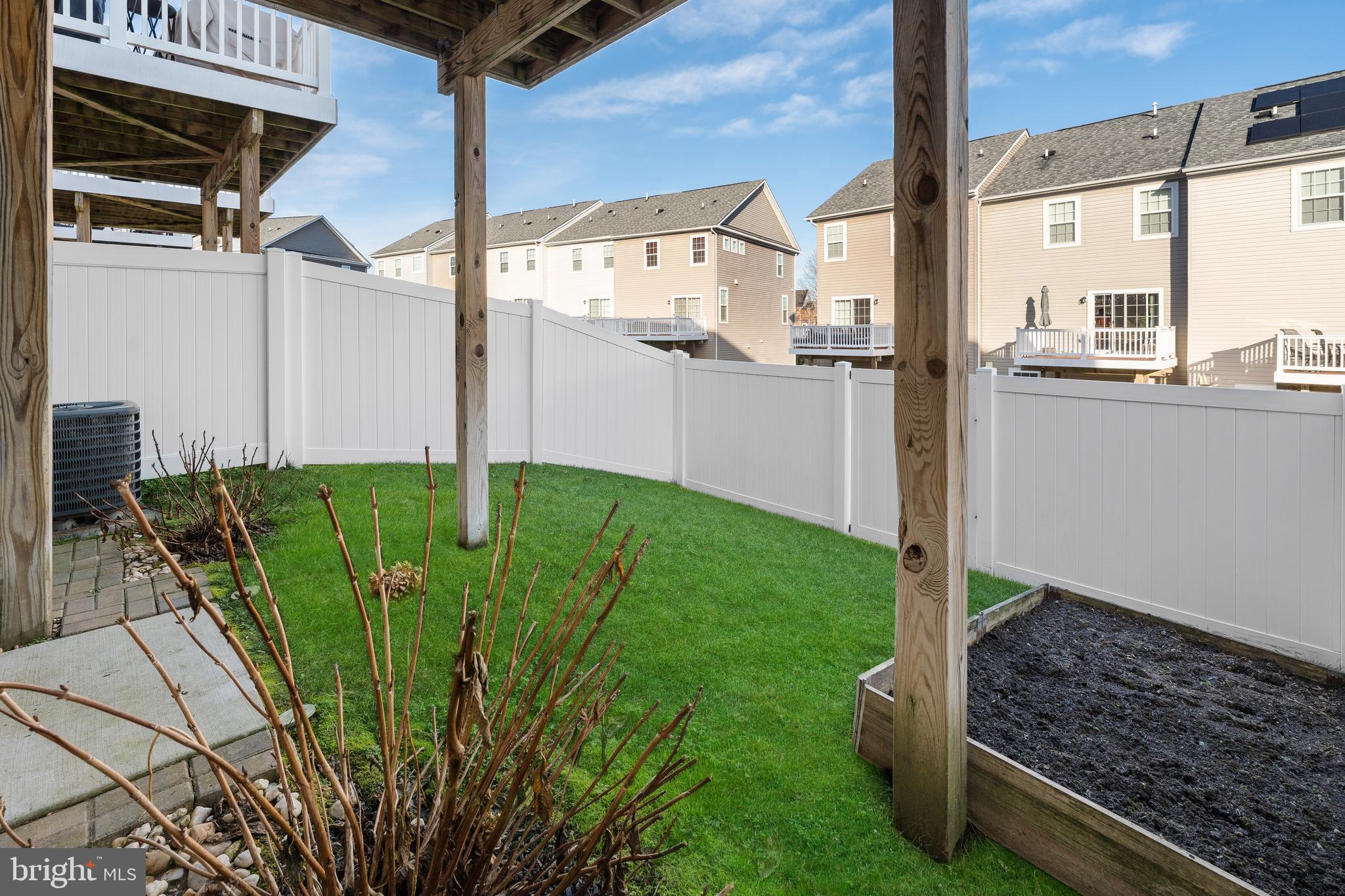 BALLARD GARDENS - Residential