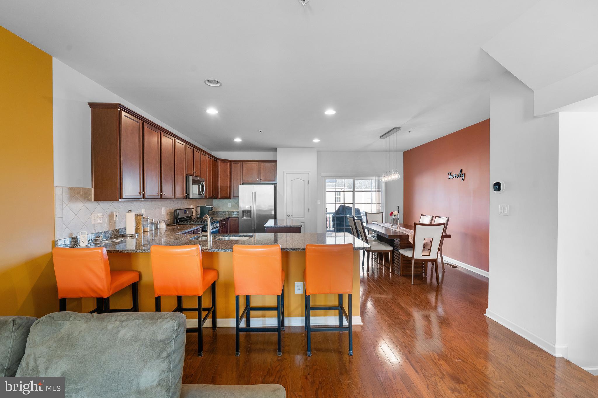 BALLARD GARDENS - Residential